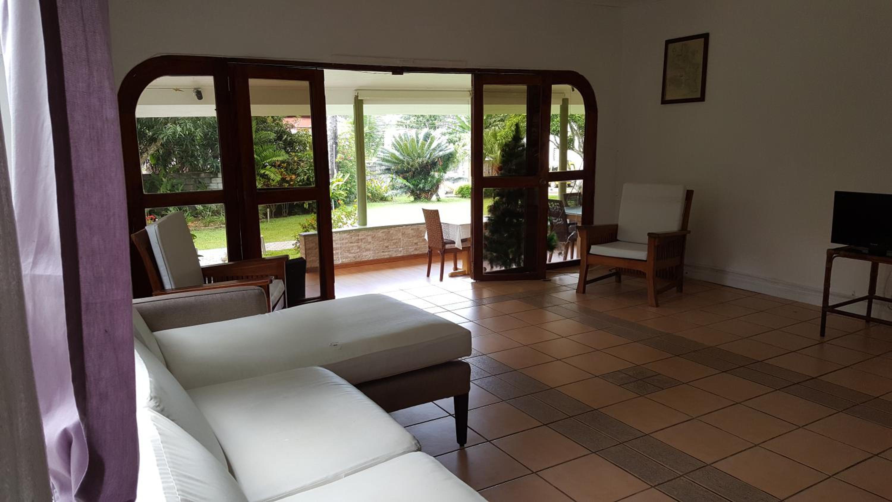 Beau Vallon Bungalows