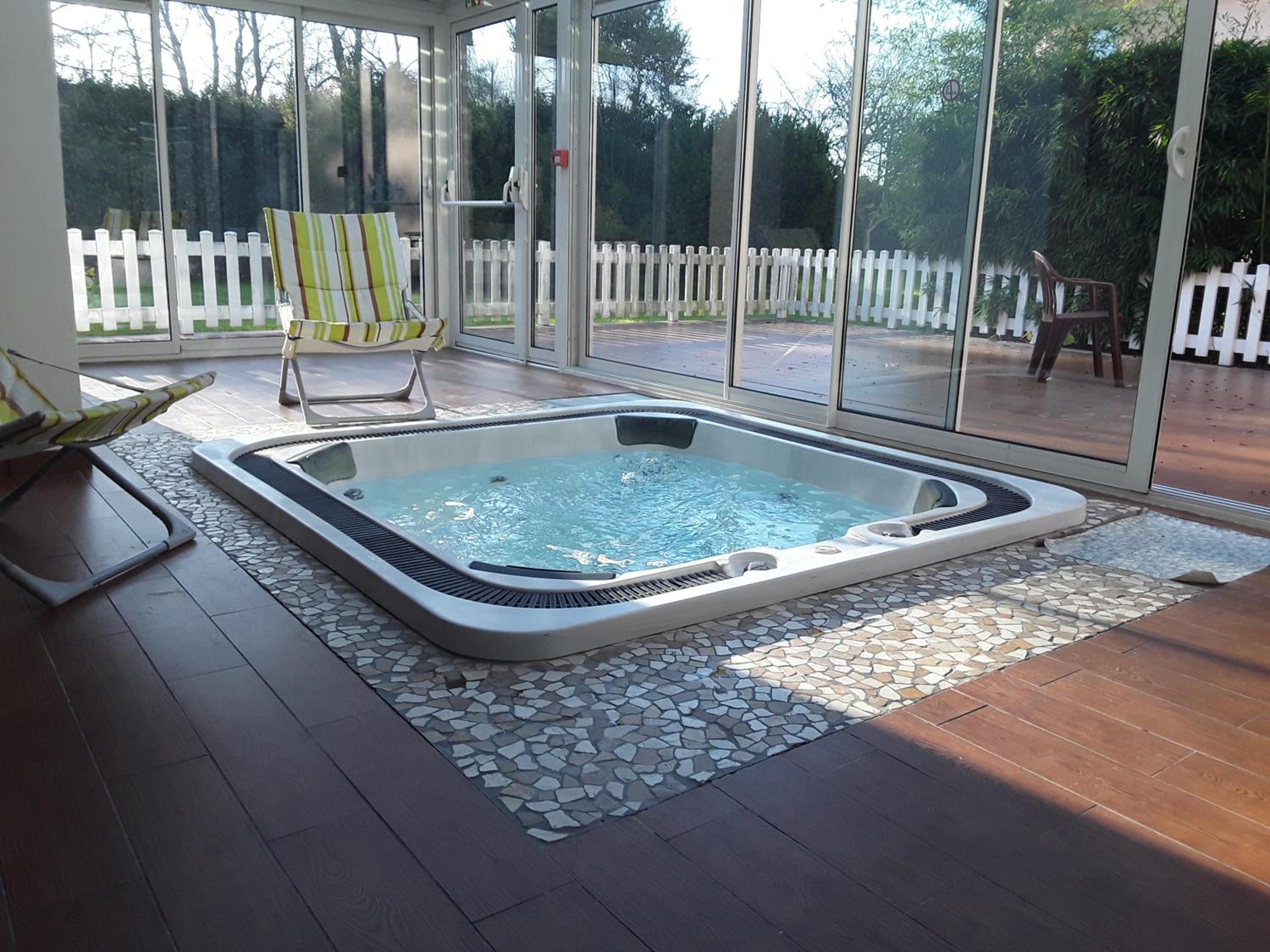 Jacuzzi