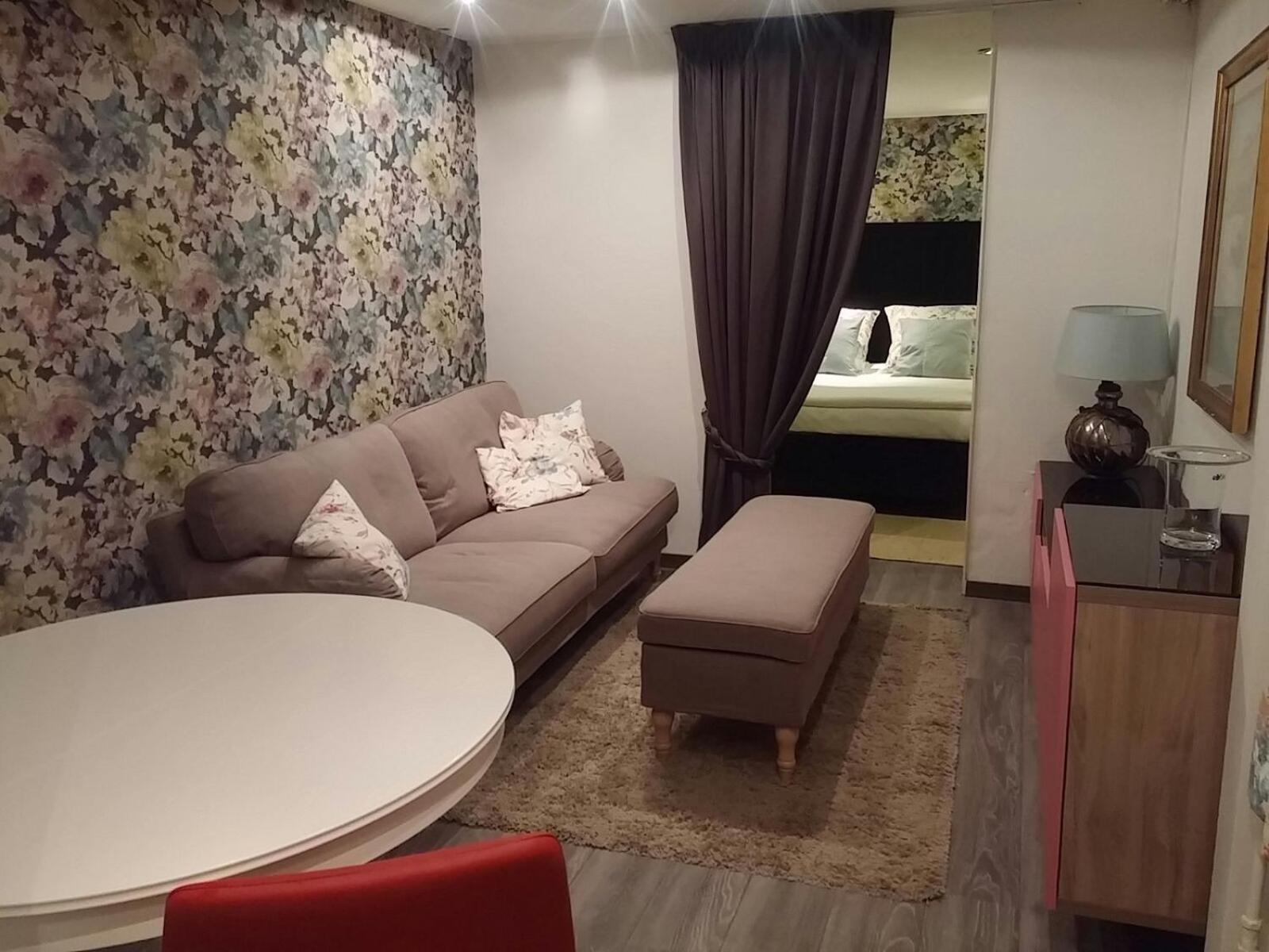 Suite 17 view 4