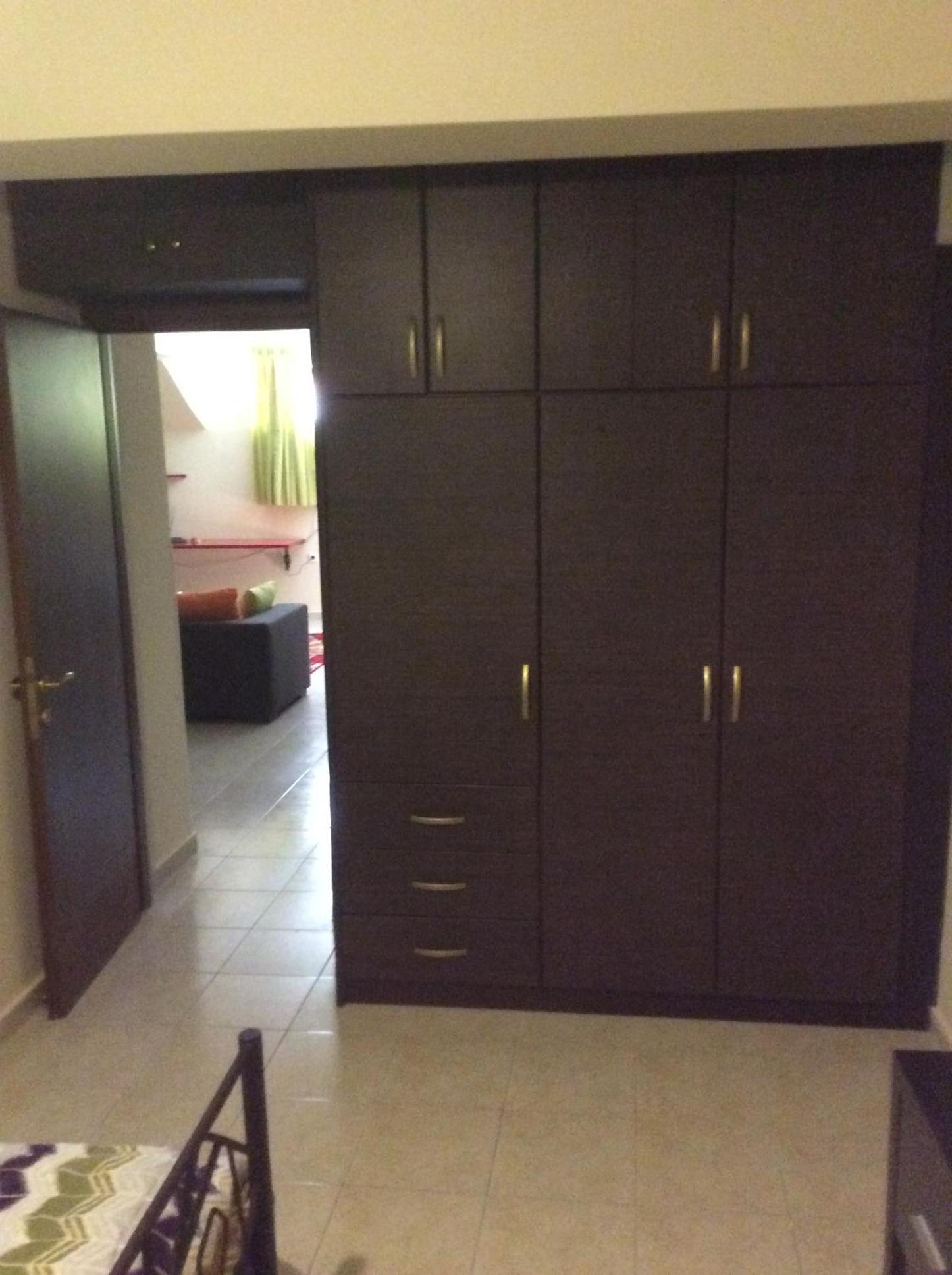 Modern Basement Apartment Gio Ii view 3