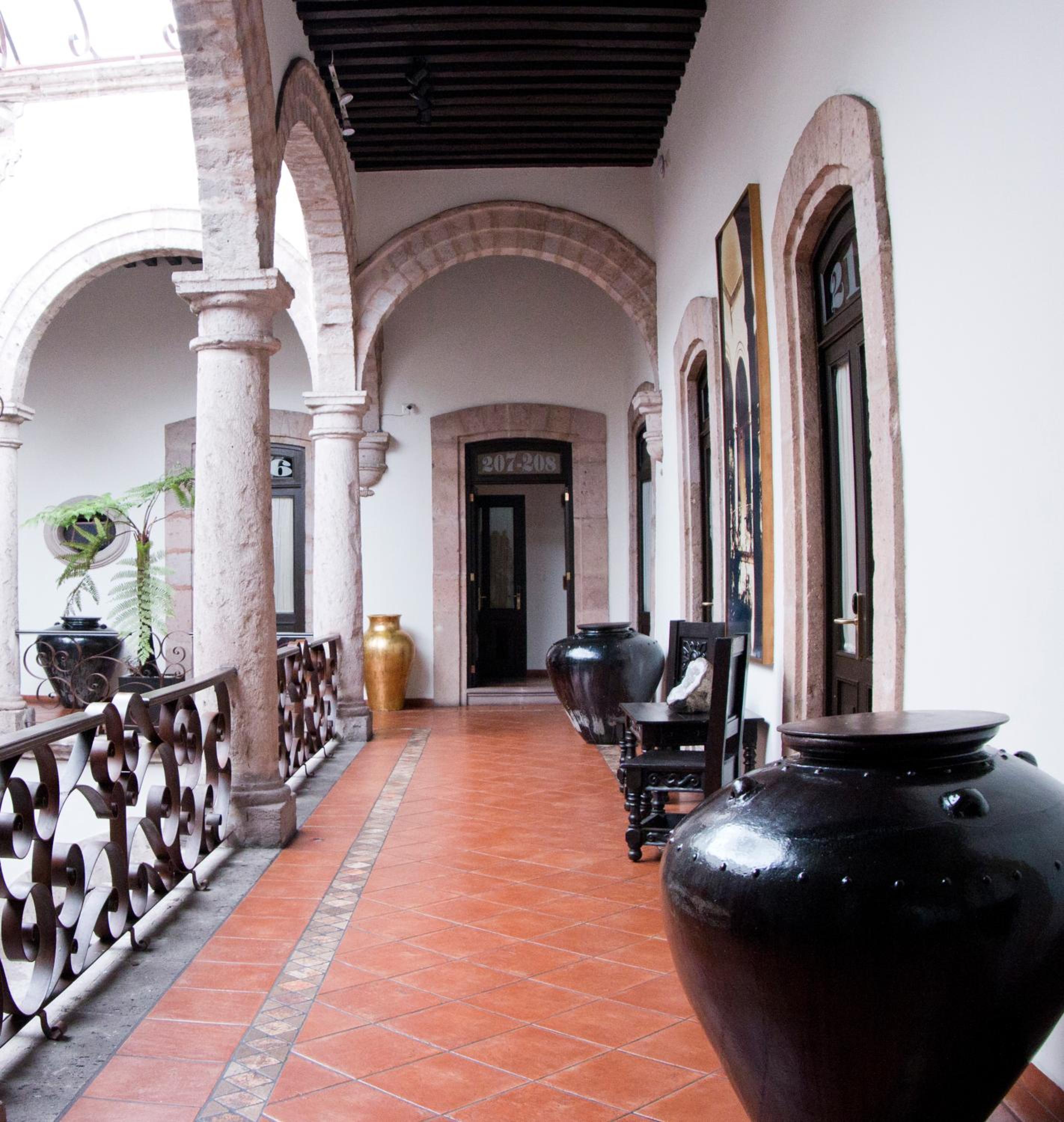 Hotel Herencia By Hosting House - Property Image 34