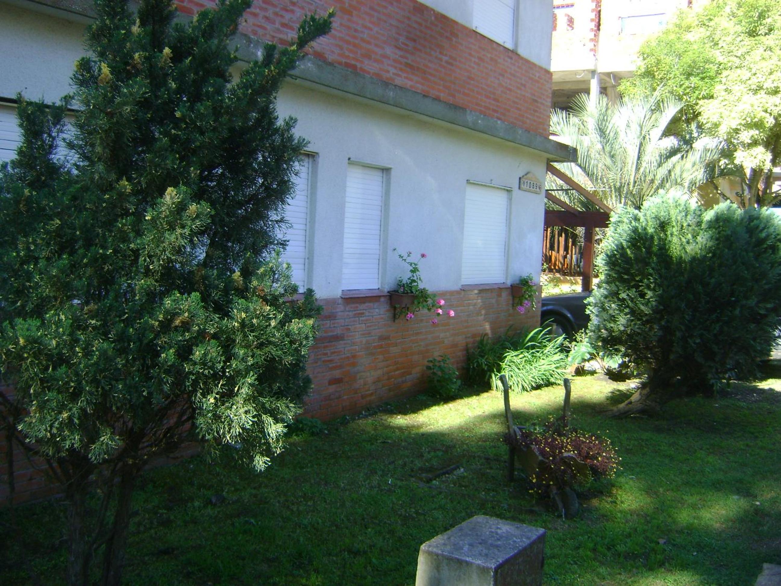Del Cangrejo 1089