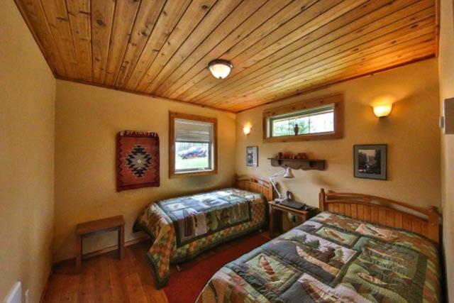 Nakiska Bear Ranch