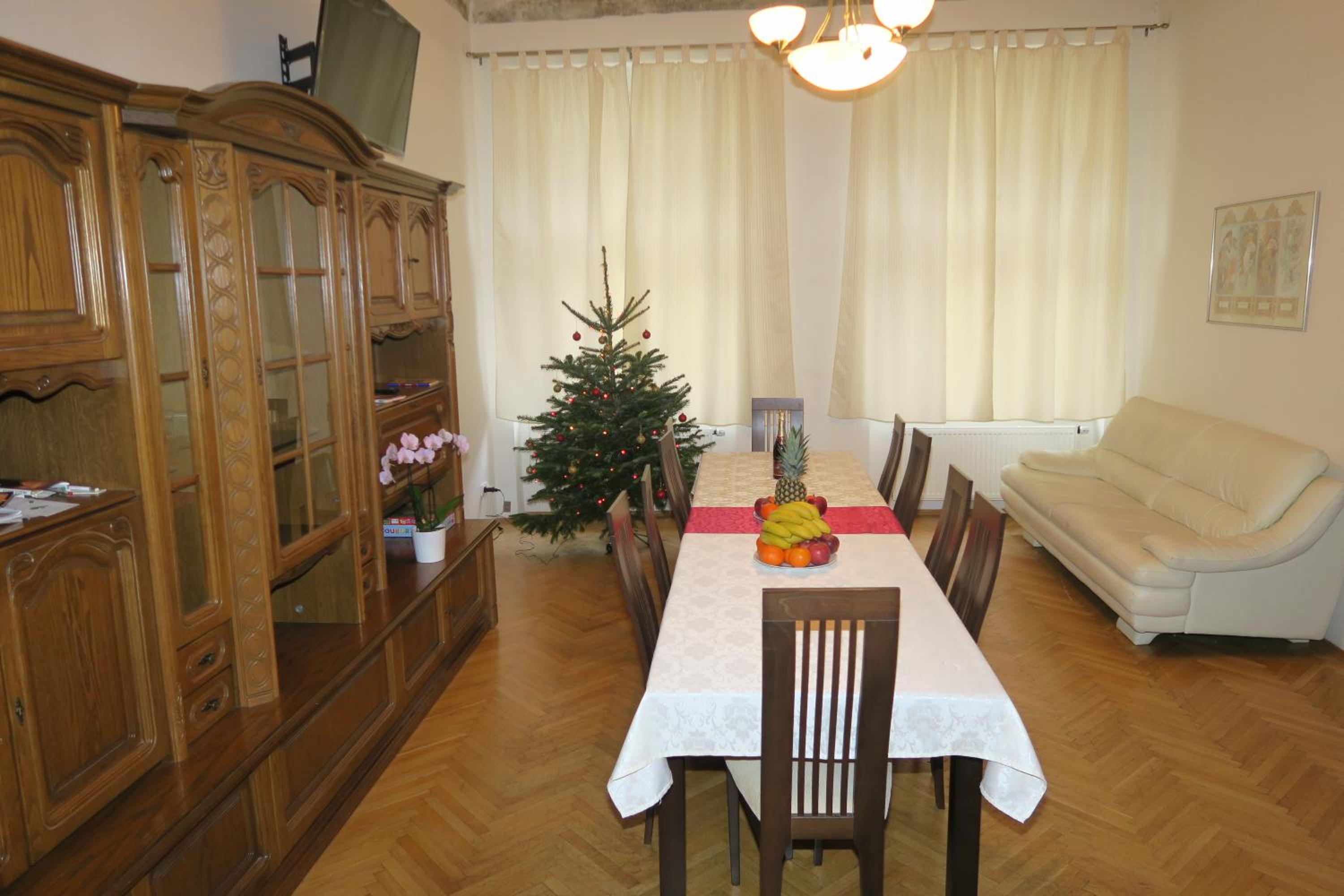 Apartments near Lesser Town