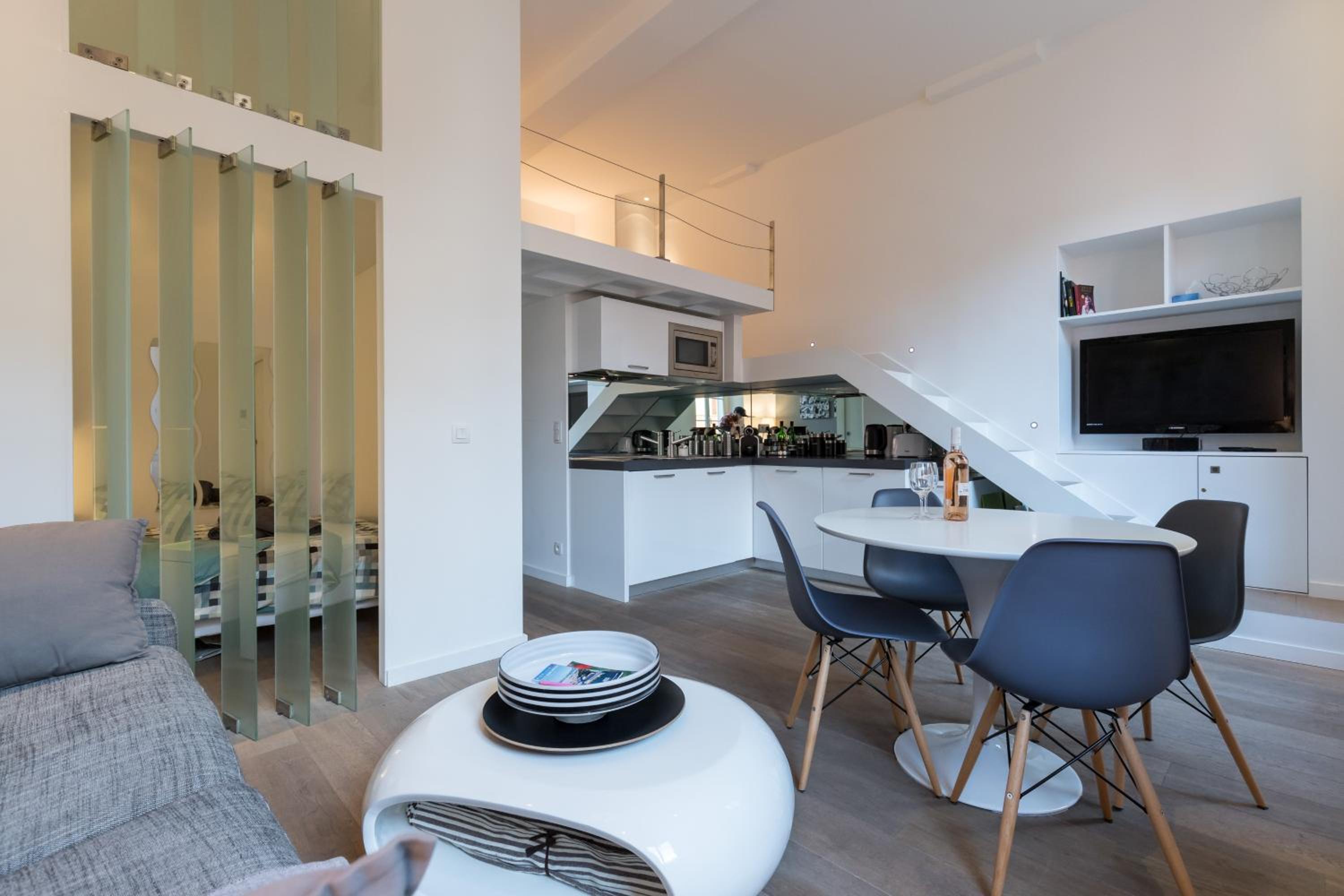 Magnificent Loft - very central photo 4