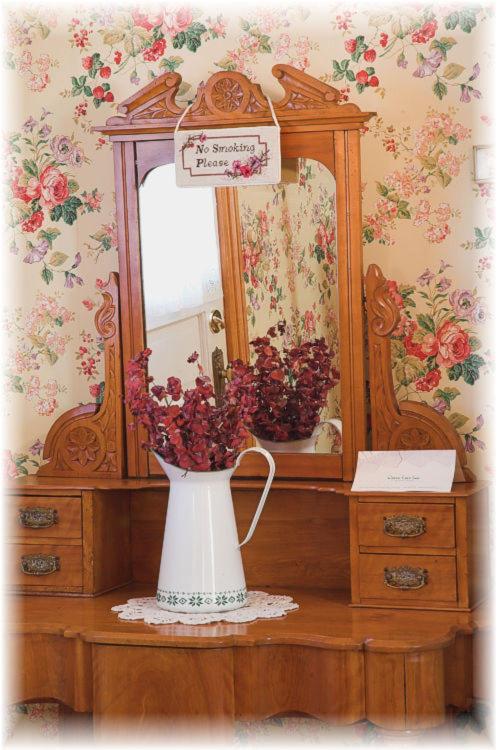 White Lace Inn