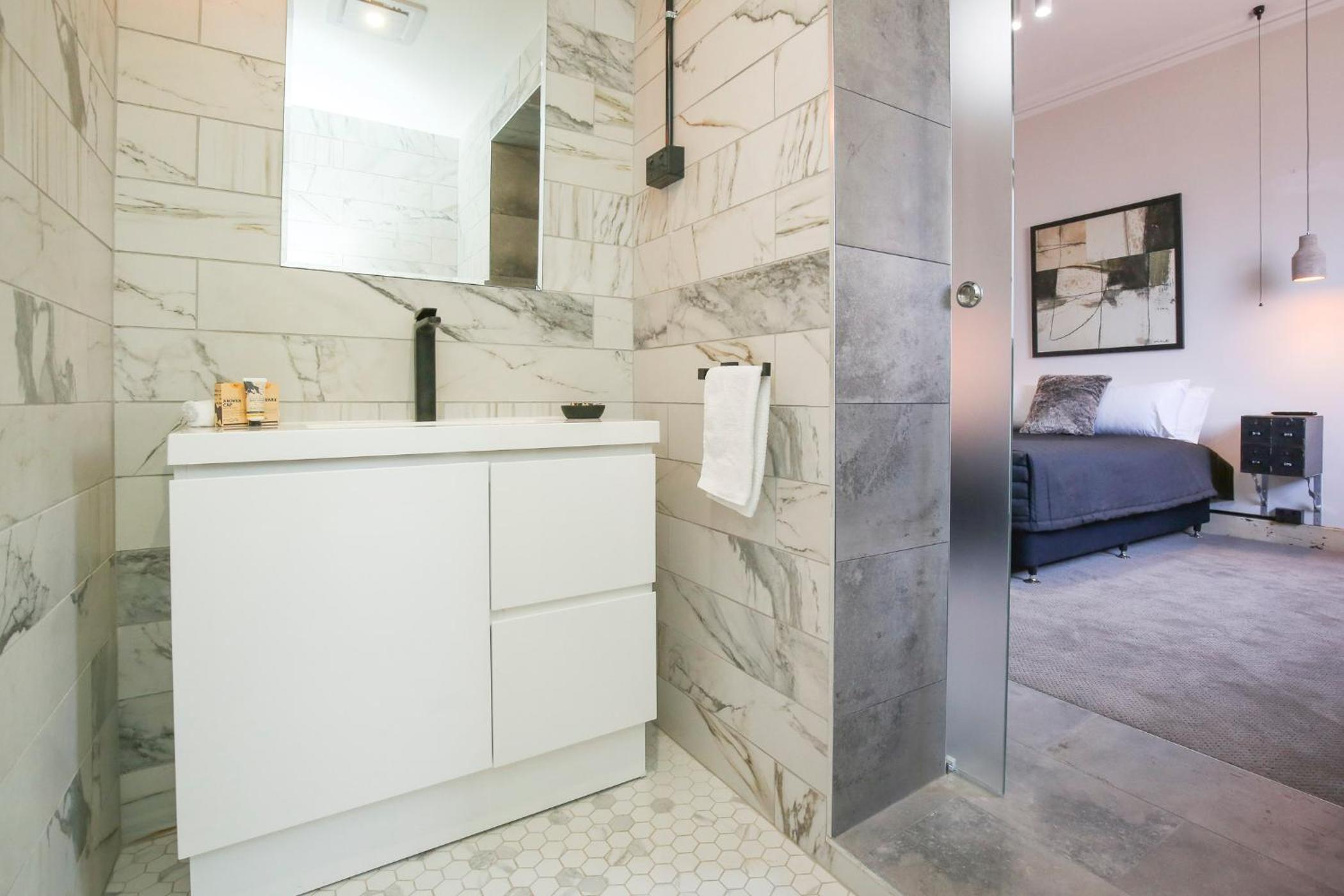 Indulge Apartments - The Urban Collection
