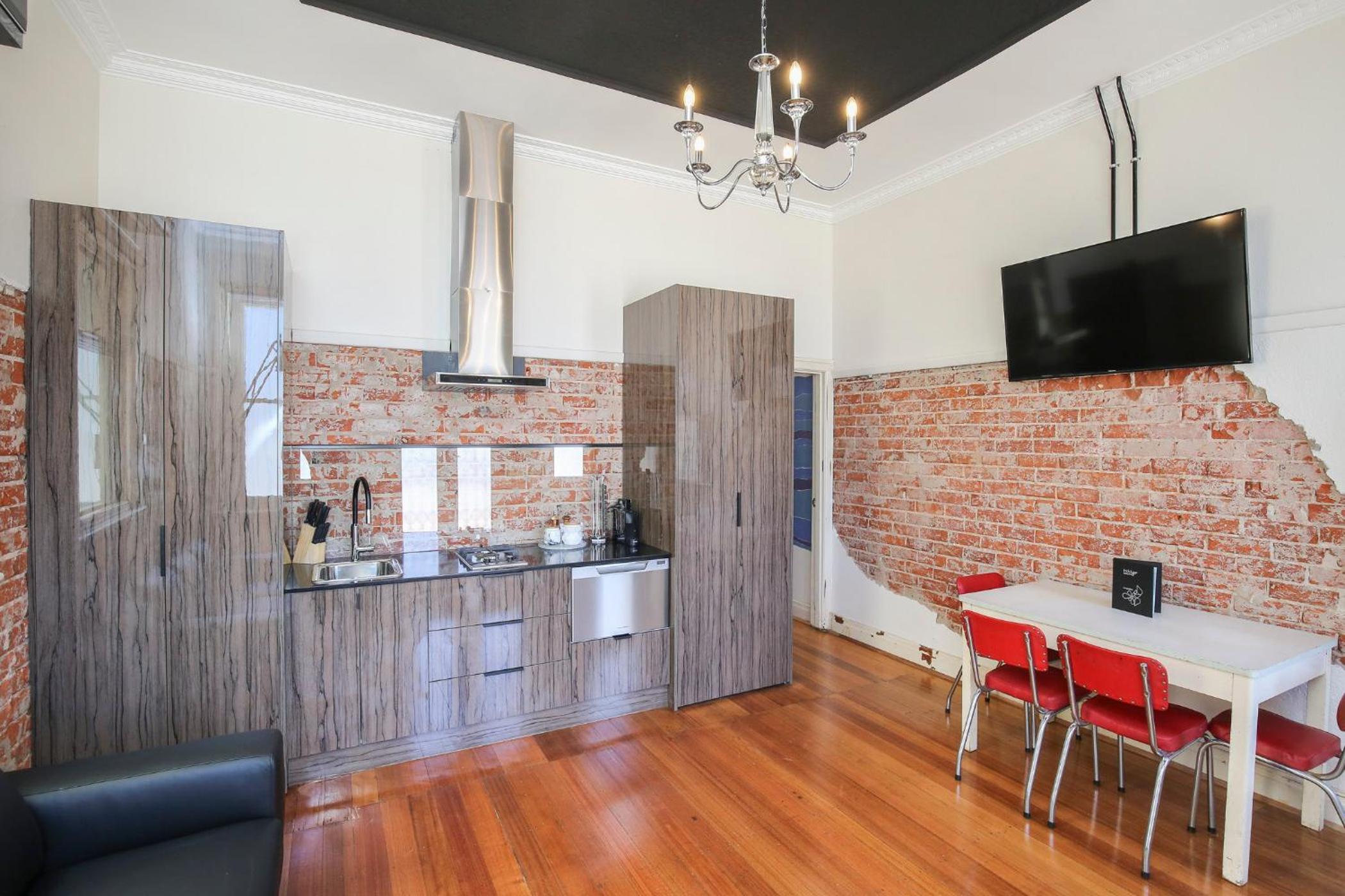 Indulge Apartments - The Urban Collection