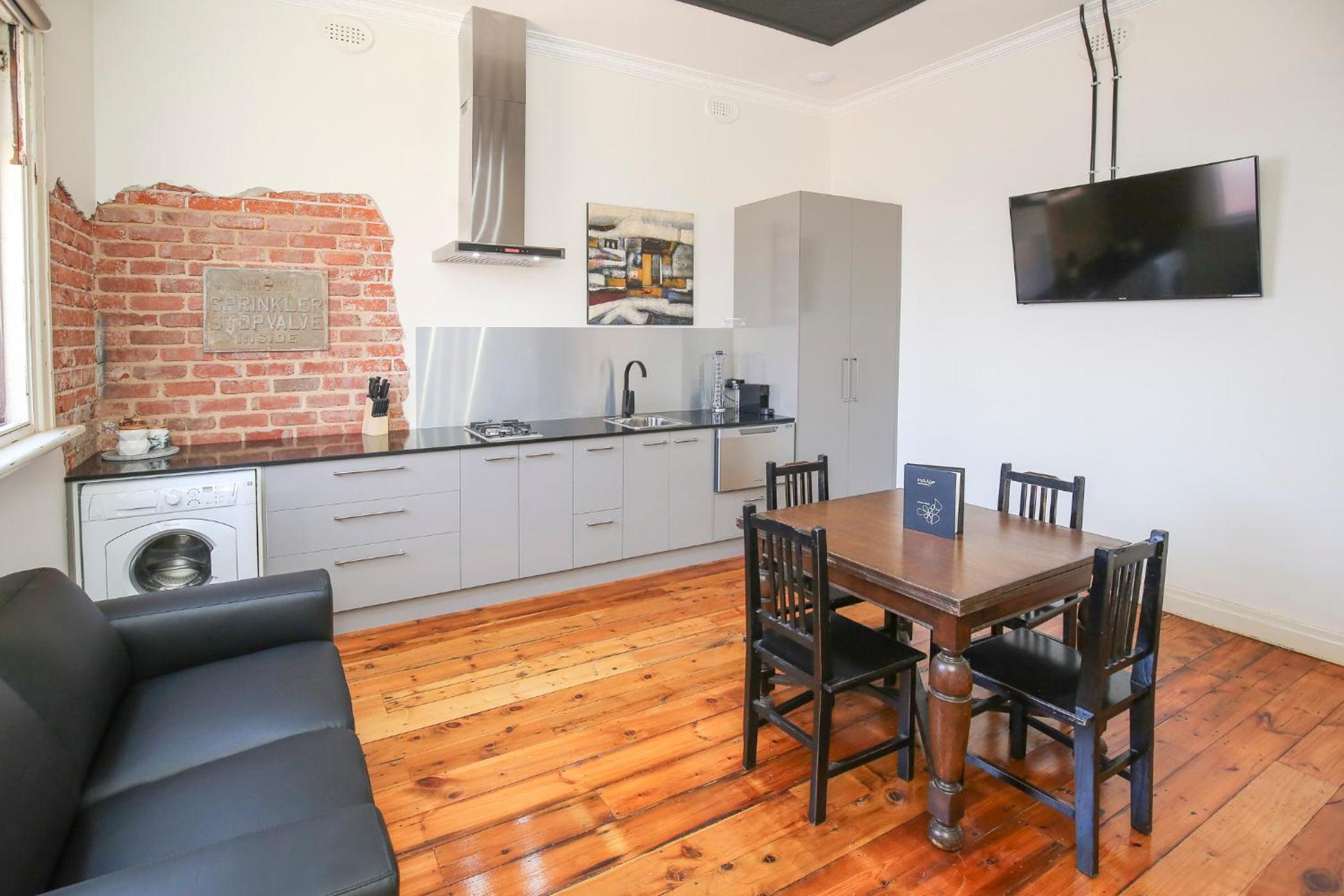 Indulge Apartments - The Urban Collection