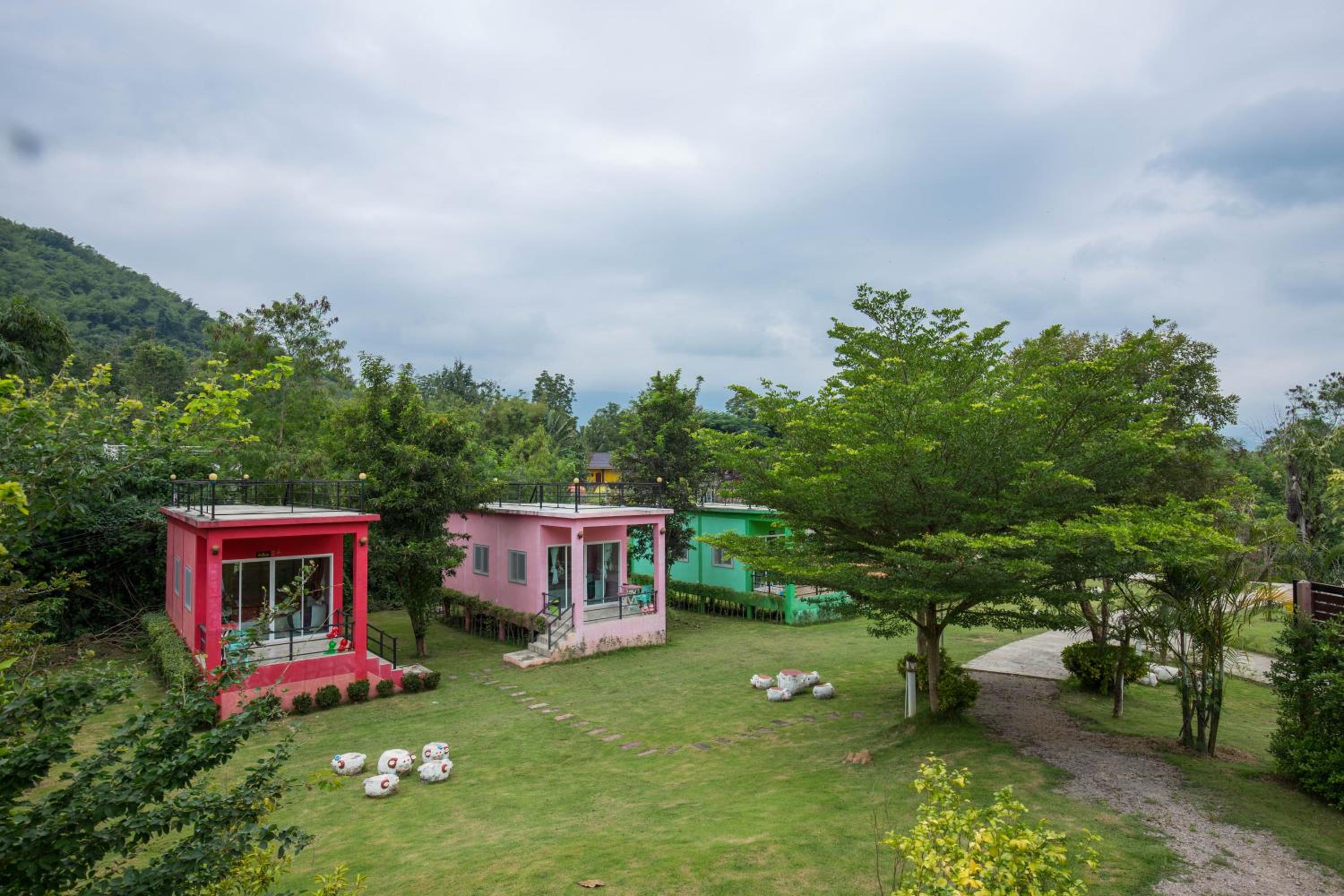 Tanihill Resort