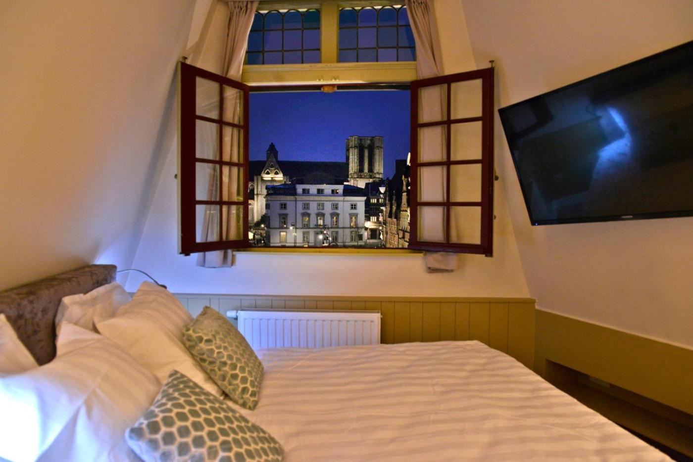 Rooms With A View