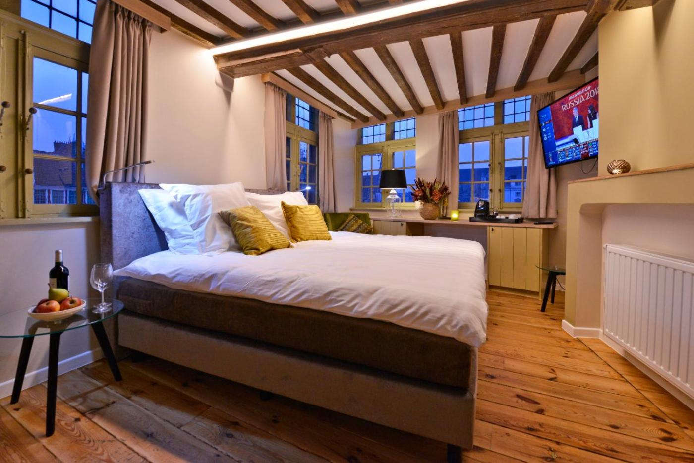 Rooms With A View