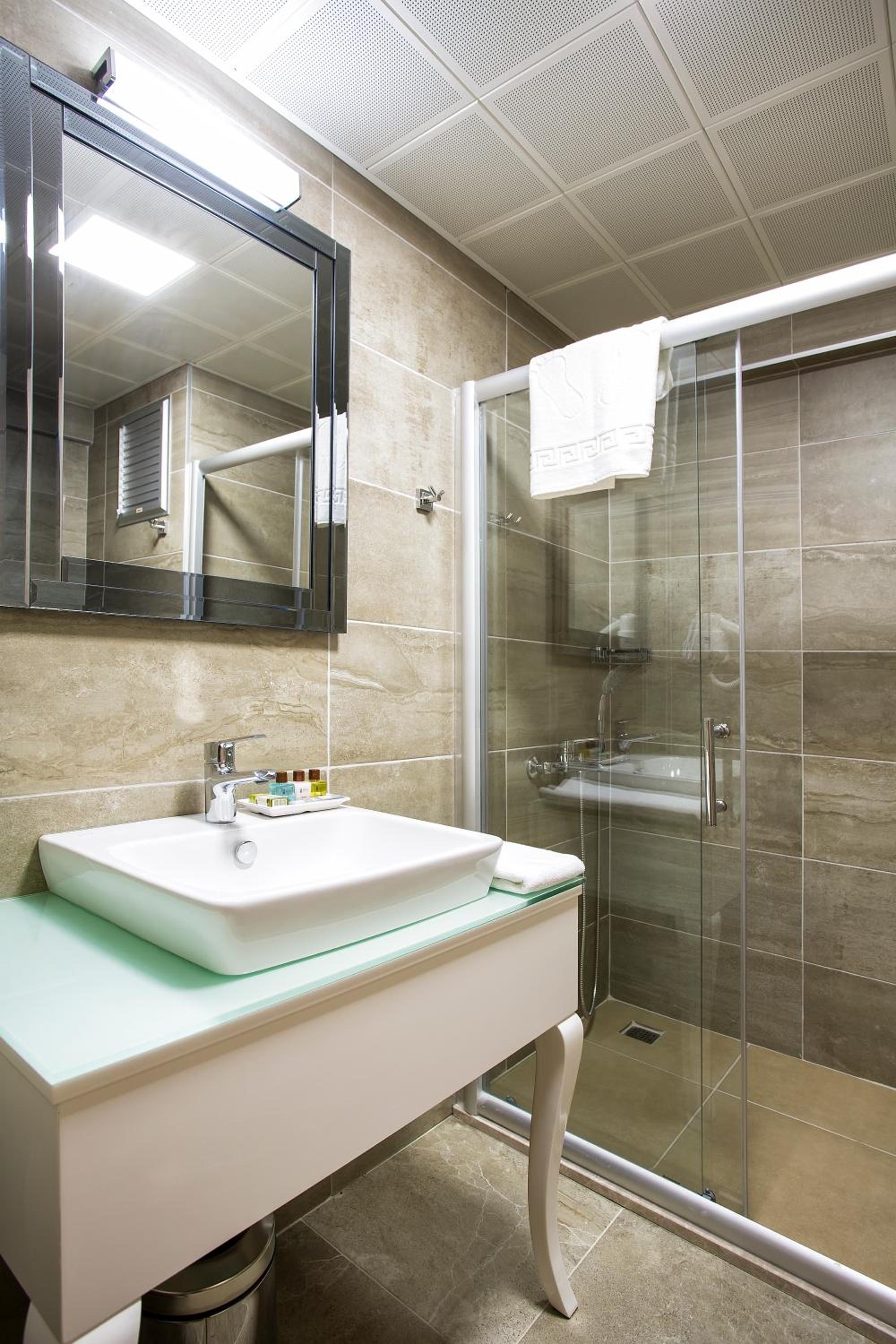 Perla Arya Hotel - Image 9
