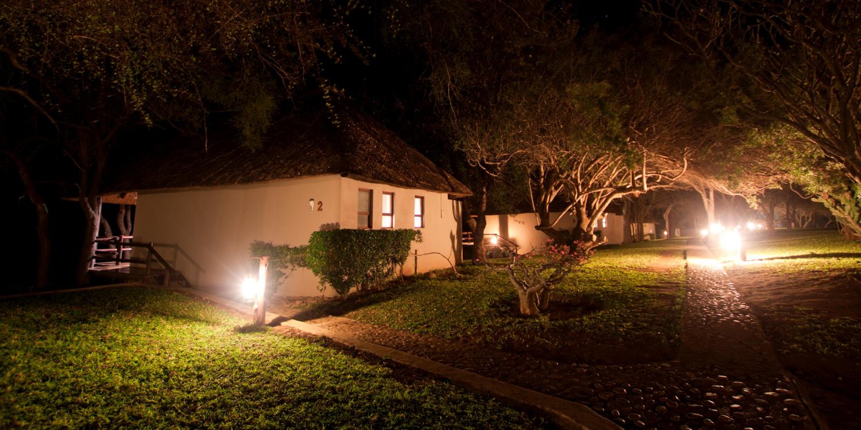 Nyati Safari Lodge