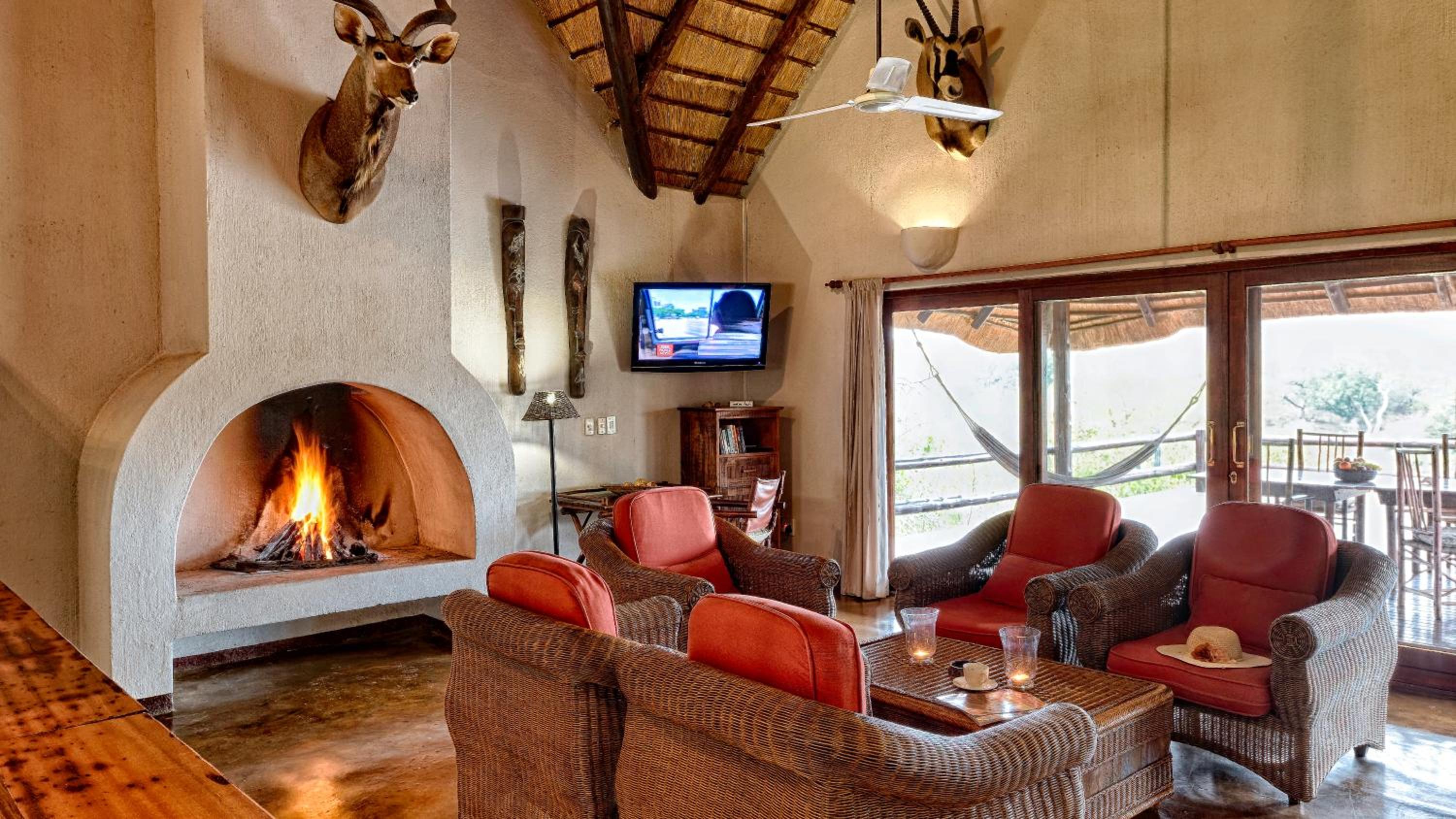 Nyati Safari Lodge