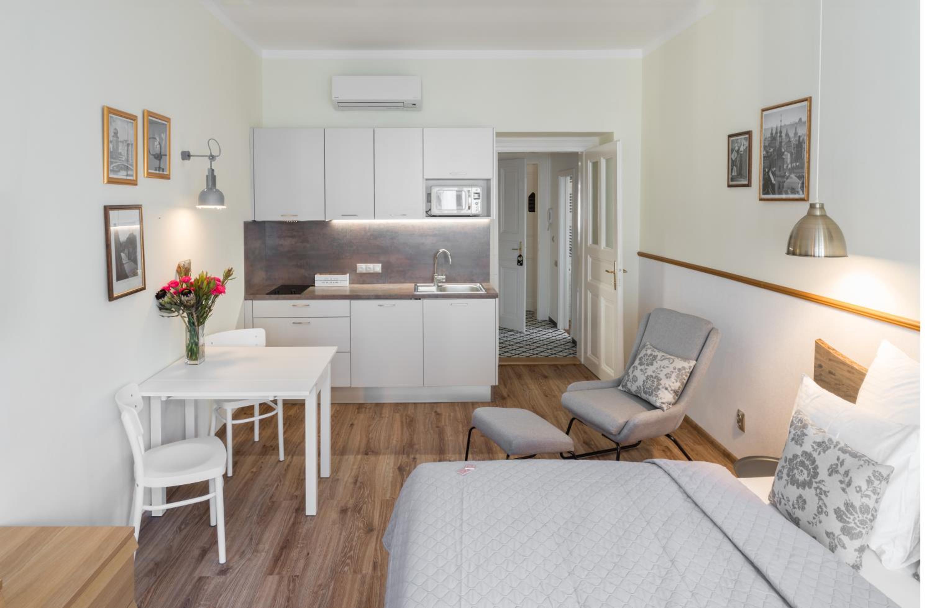 Mordecai 12 Apartments by Adrez