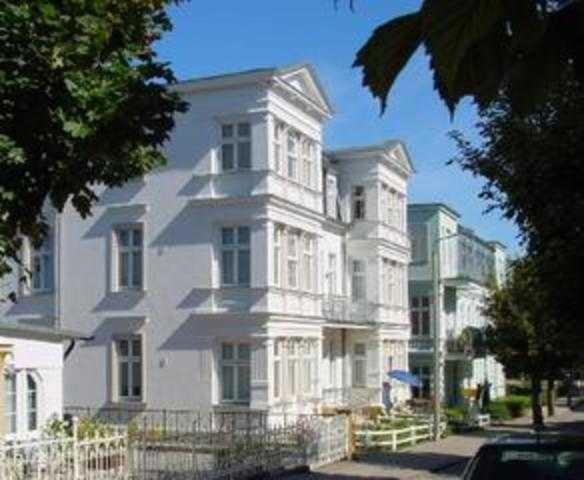 Villa Ahlbeck - Ferienwohnung Warnemünde