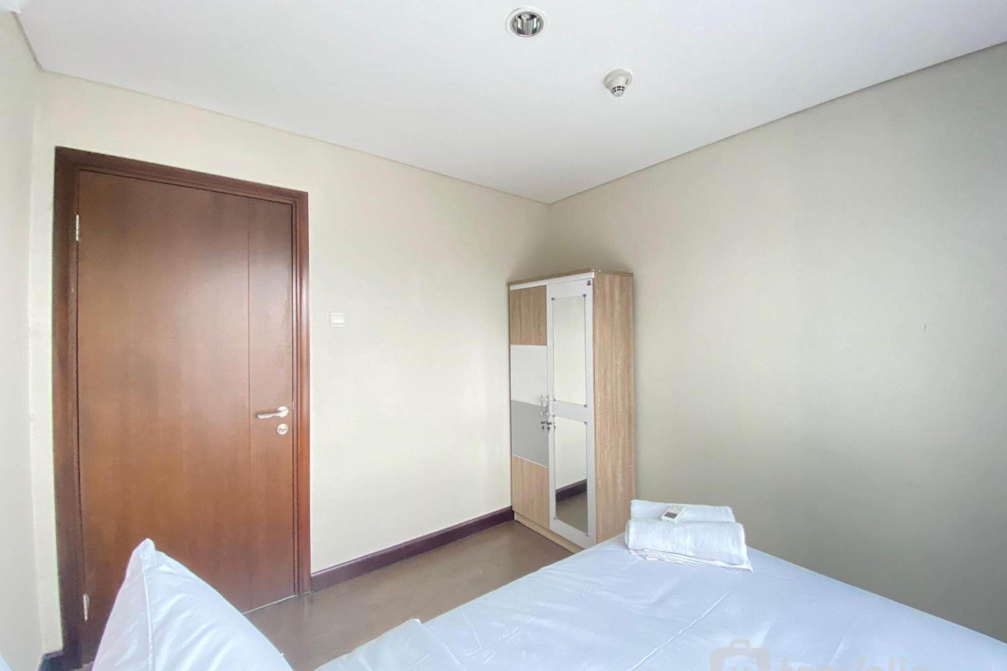 Spacious 2BR Apartment at El Royale near BIP By Travelio