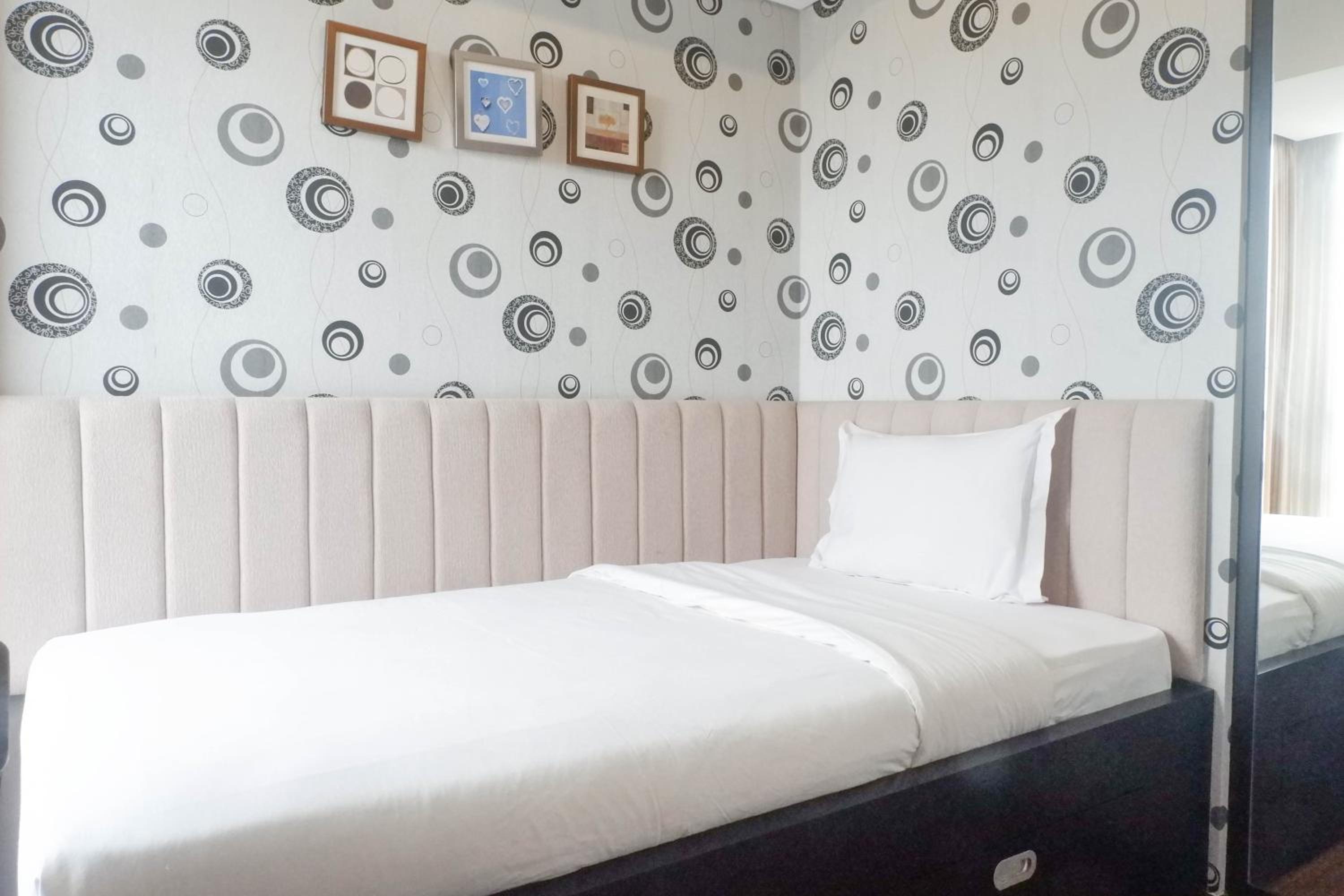 Vibrant and Luxurious 2BR Apartment at Trillium Residence Surabaya By Travelio
