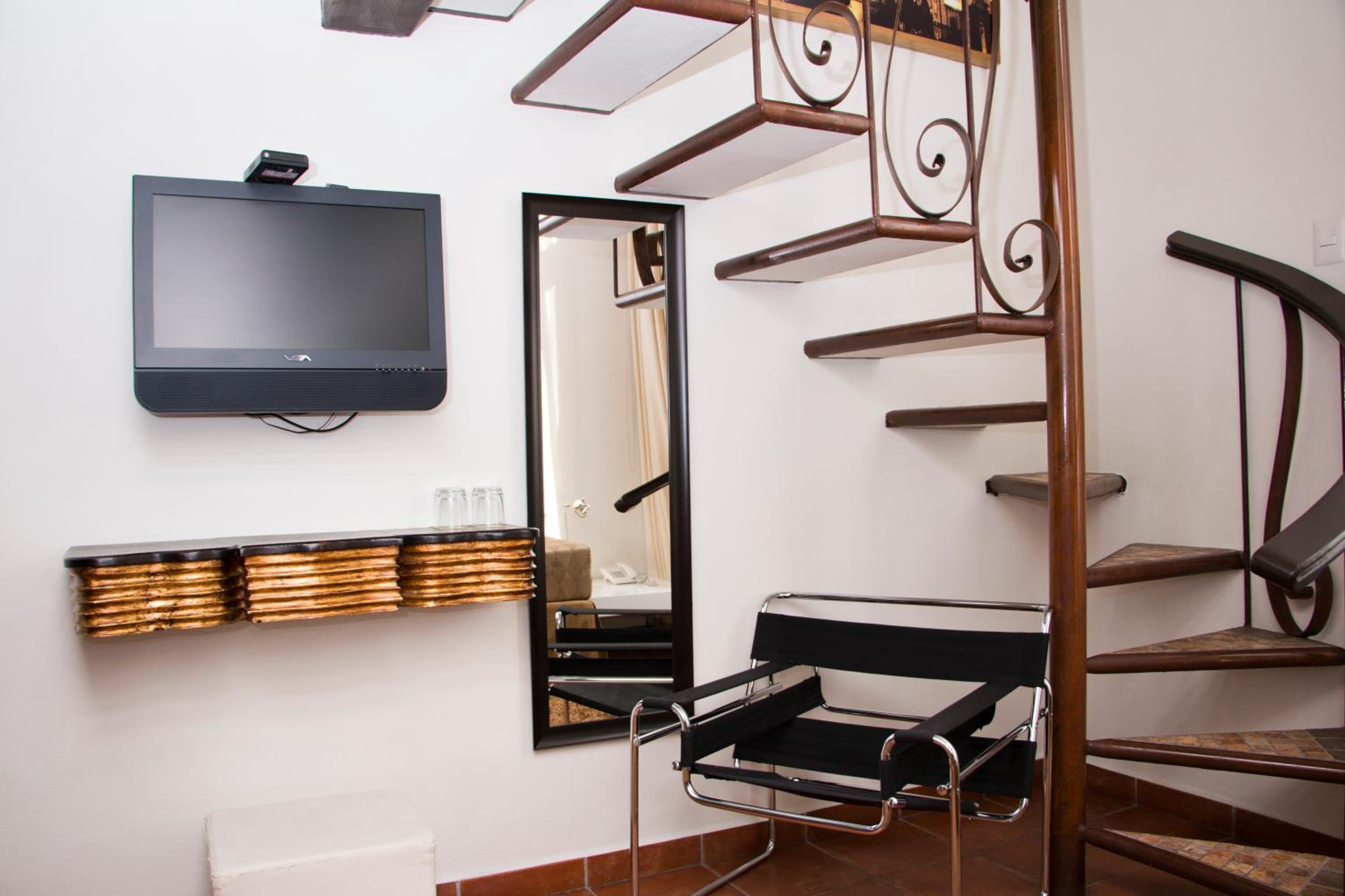 Hotel Herencia By Hosting House - Property Image 11