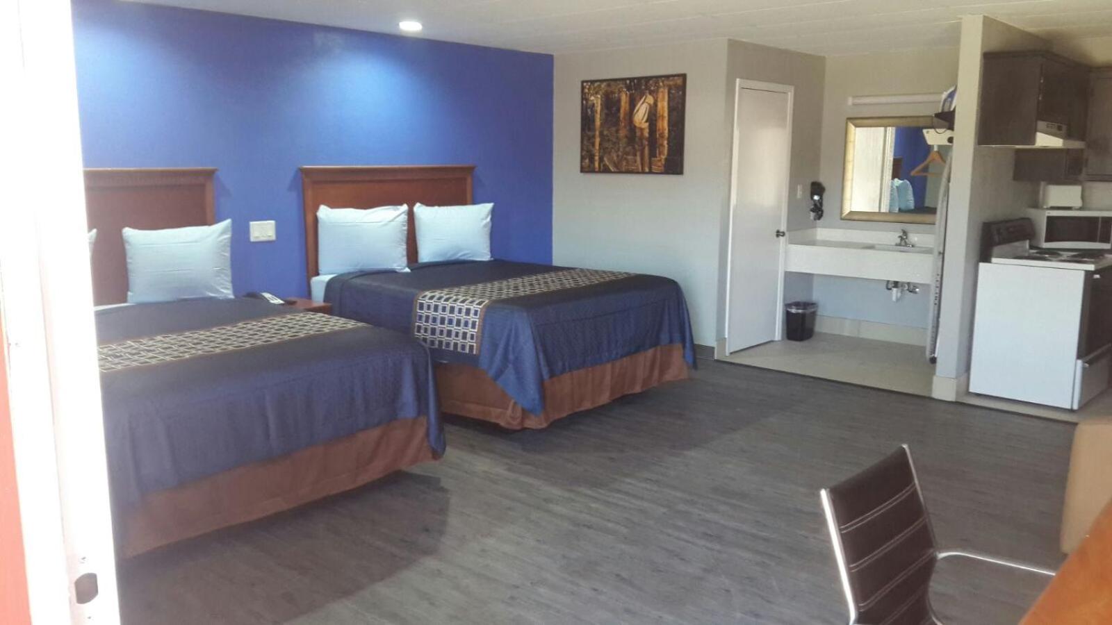 Paris Inn and Suites