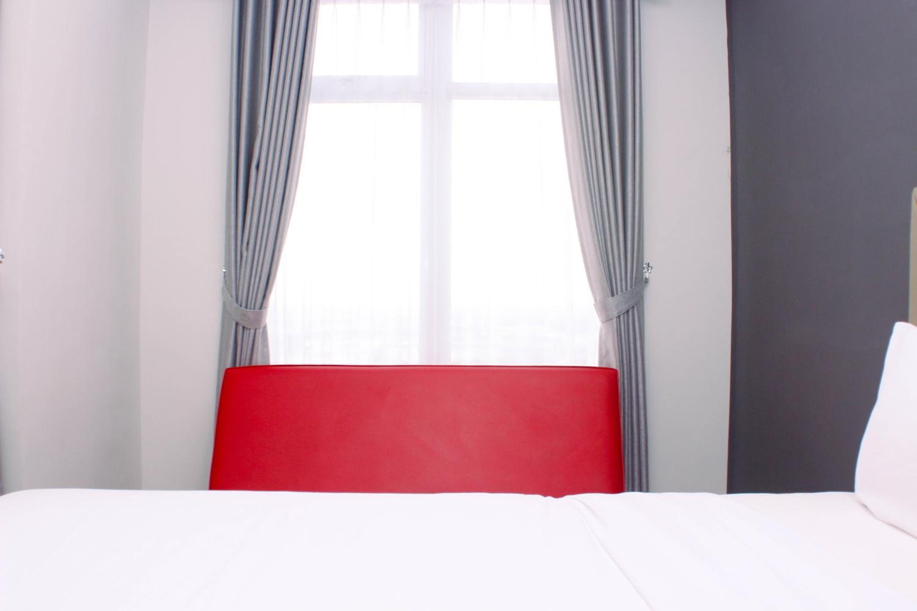 1BR Spacious Combine Unit at Vasanta Innopark Apartment By Travelio