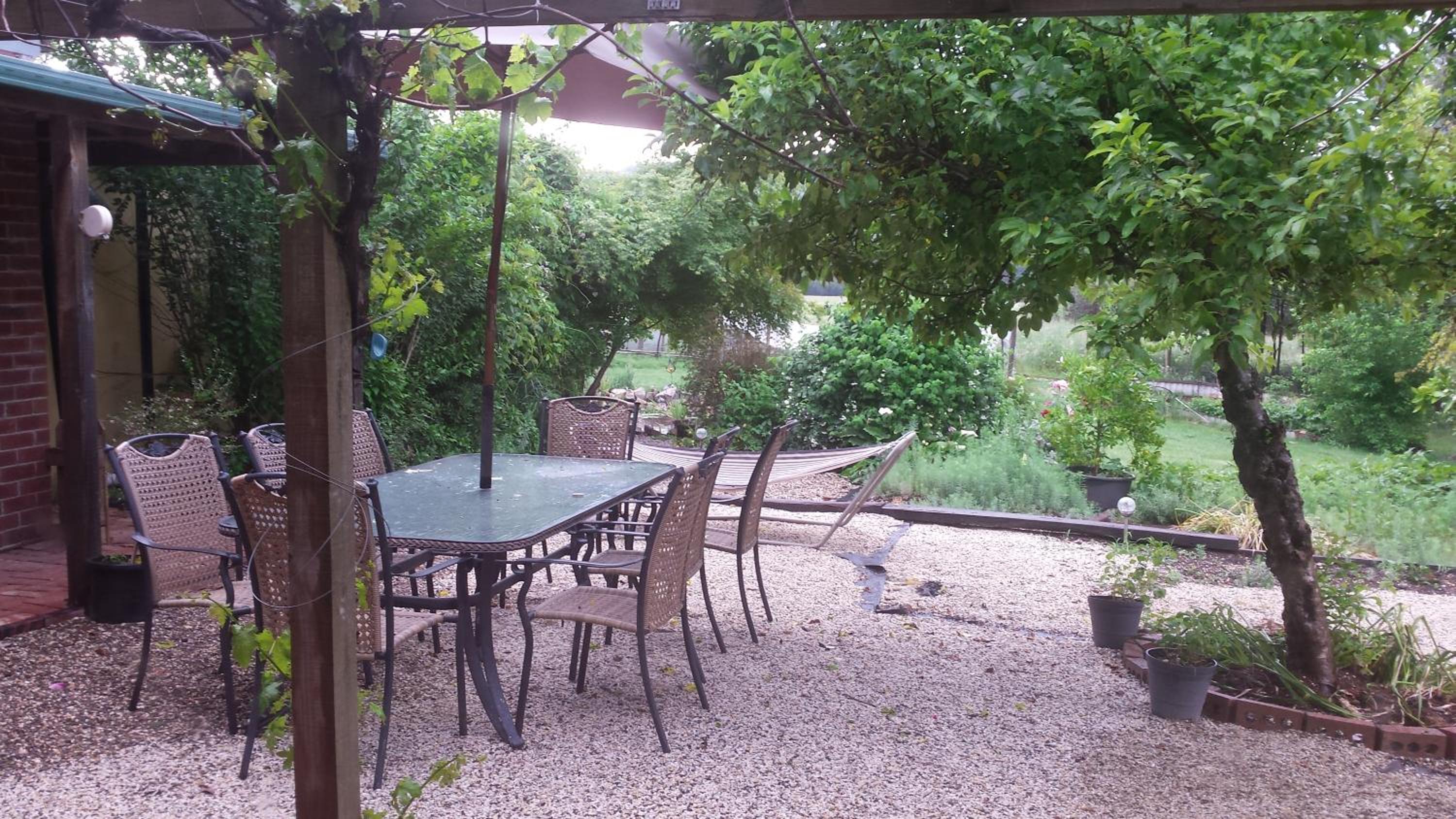 Oaktree Guest House