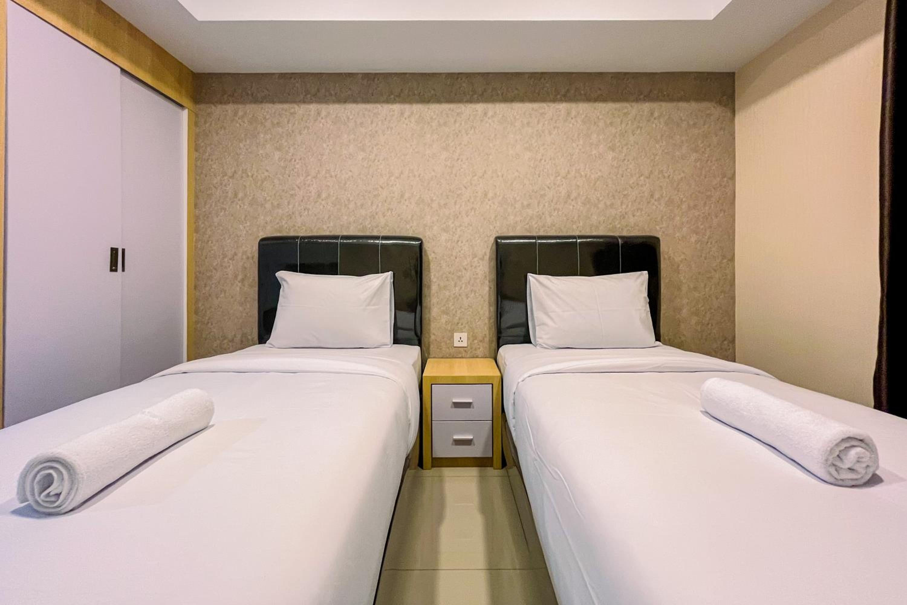 Good Deal and Homey Studio De Prima Apartment By Travelio