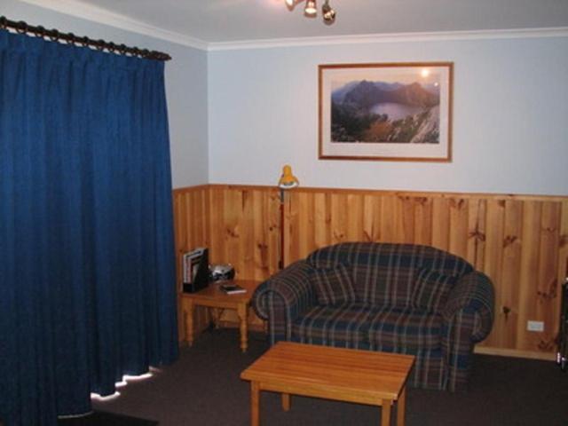 Derwent Bridge Chalets & Studios