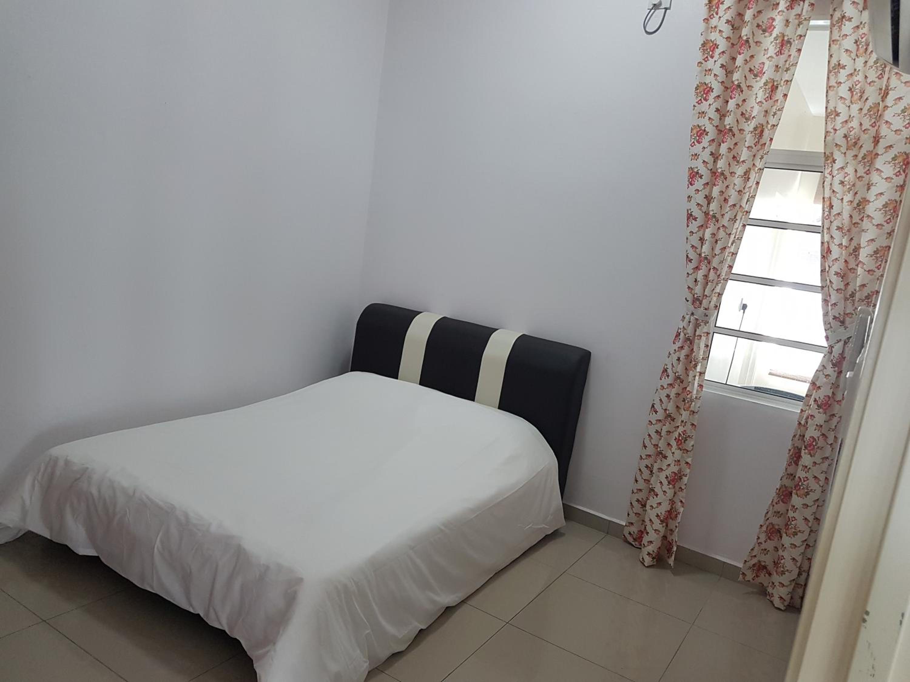 Sitiawan Homestay Entire Semi D house