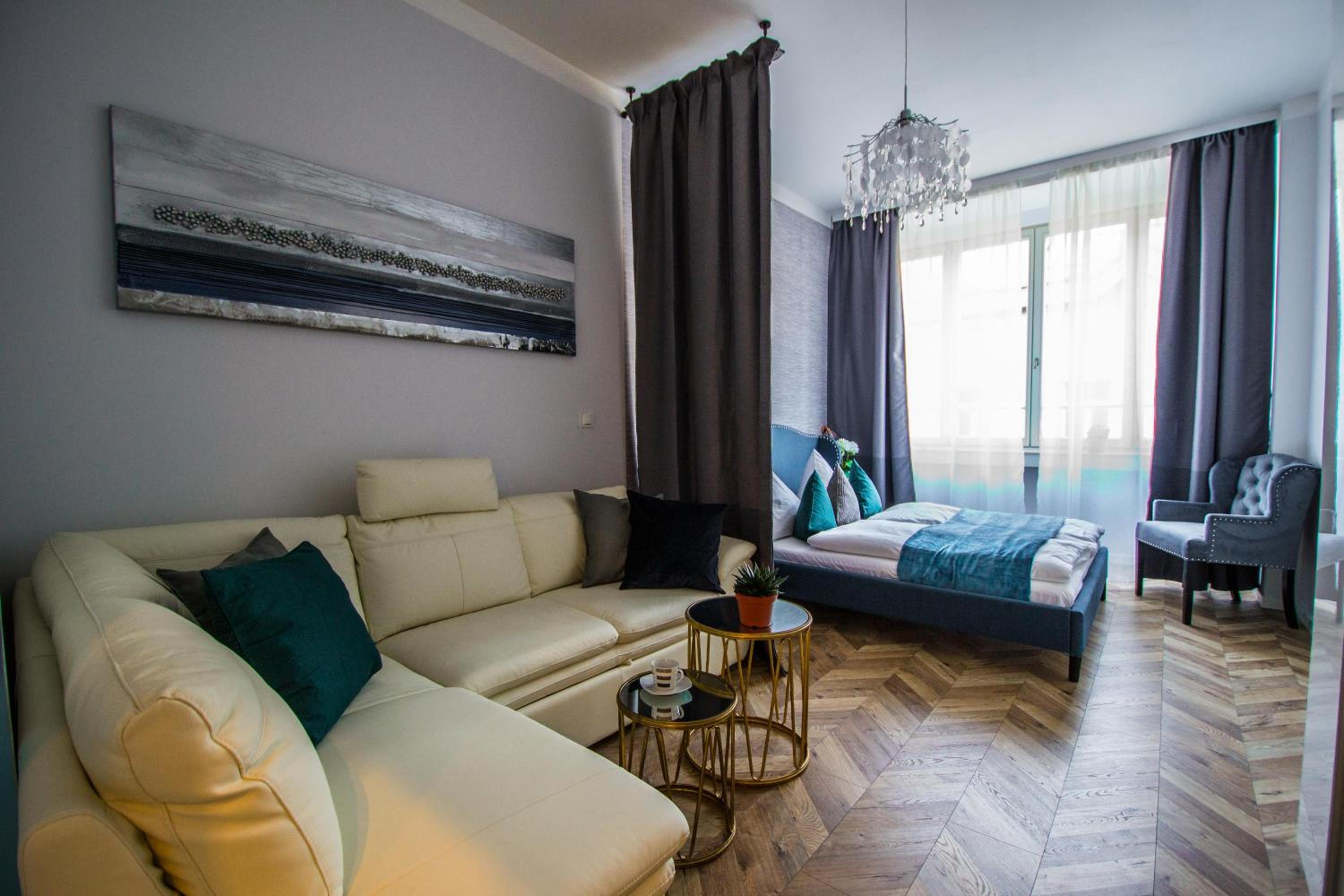 City Center Apartments near Synagogue
