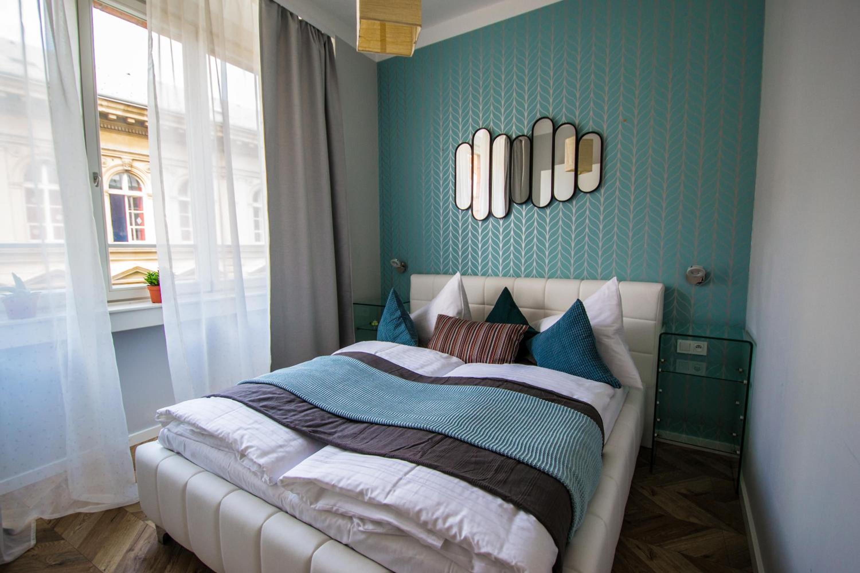 City Center Apartments near Synagogue