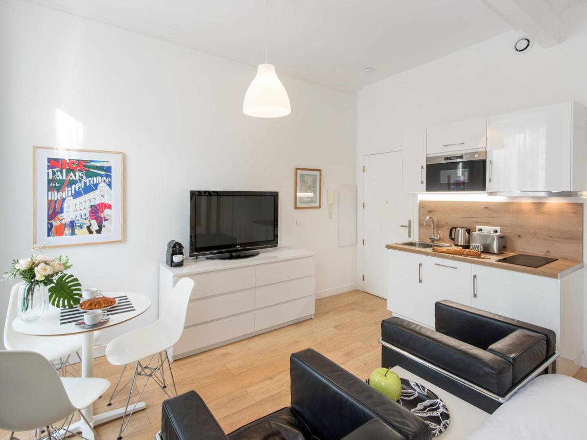 Welkeys Apartment - Eugène Emmanuel view 2