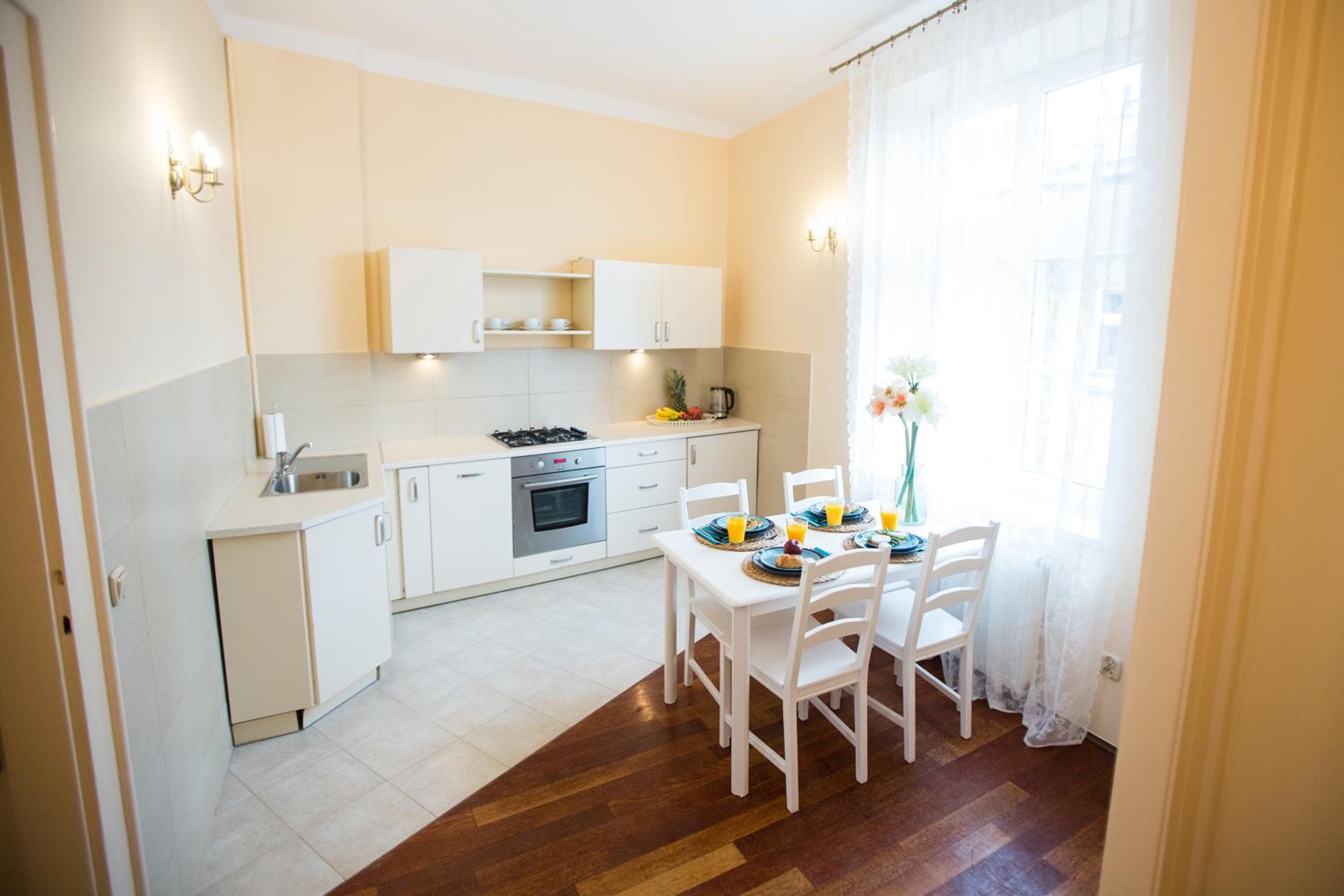 Apartments Roman