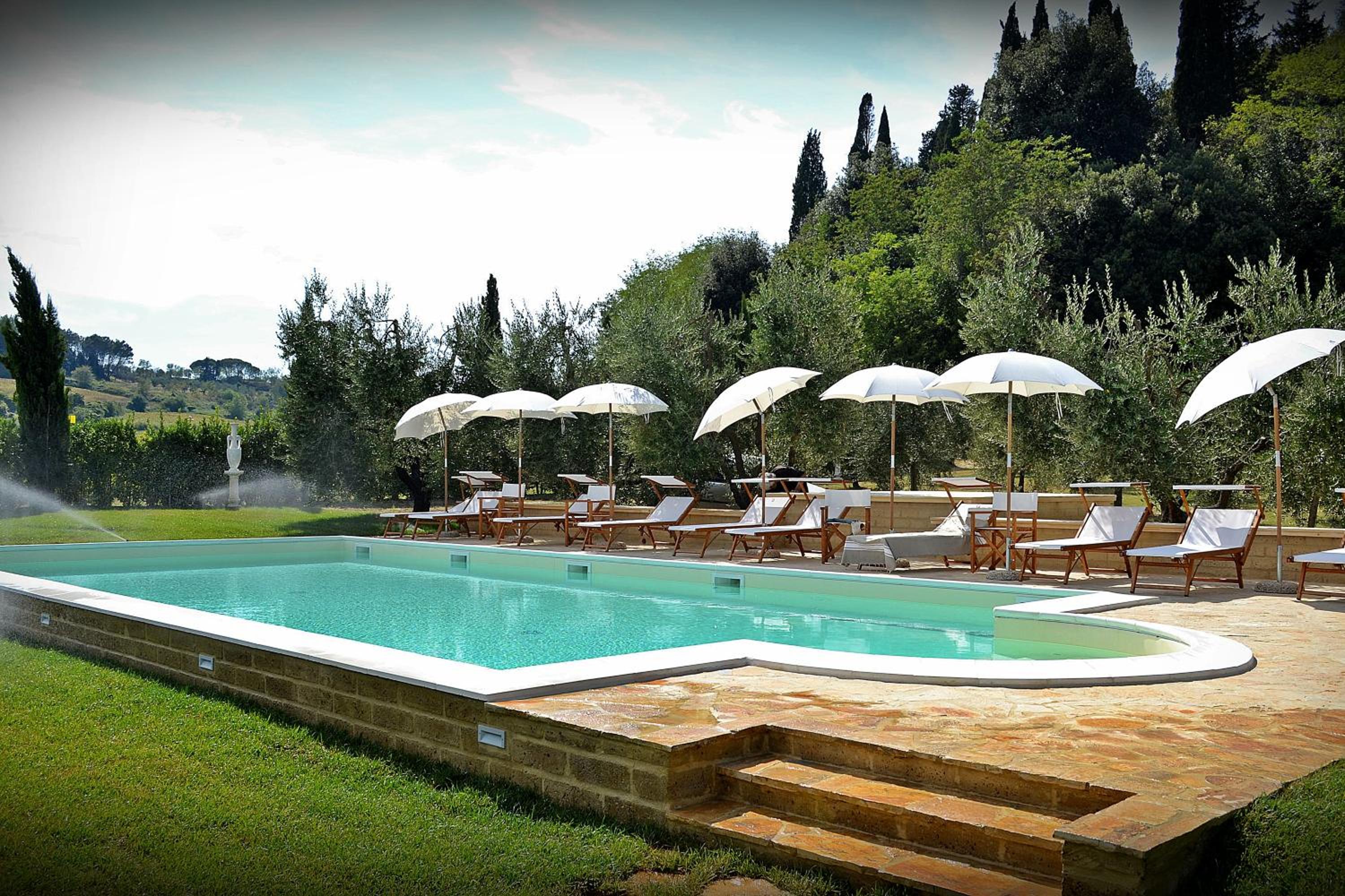 Cevoli Country Resort