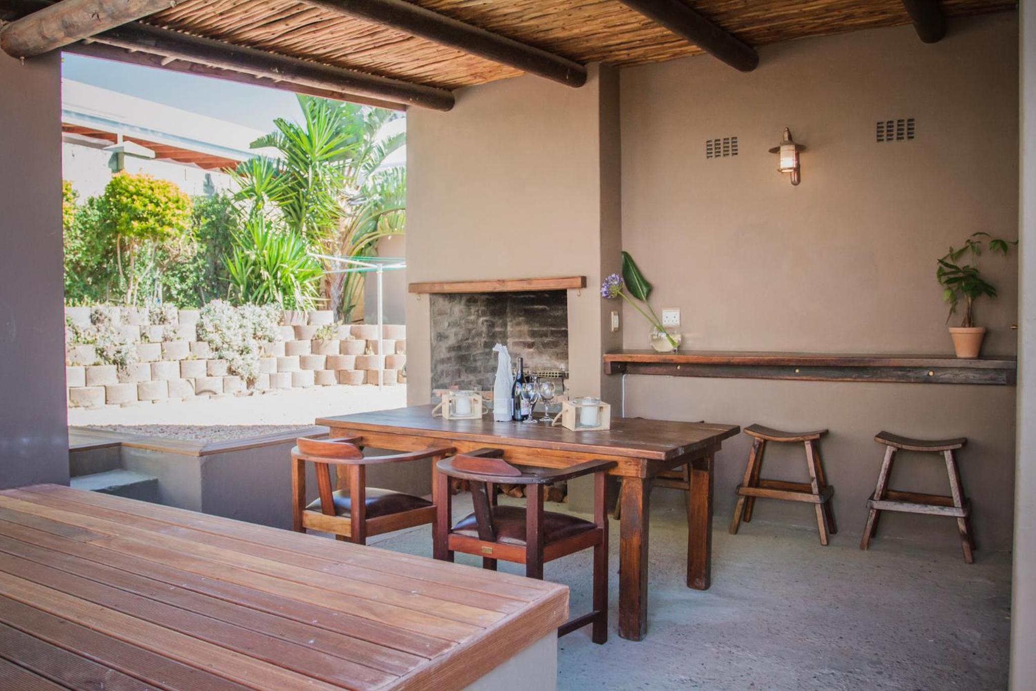 Aan de Heuvel Self-Catering Cottages view 5