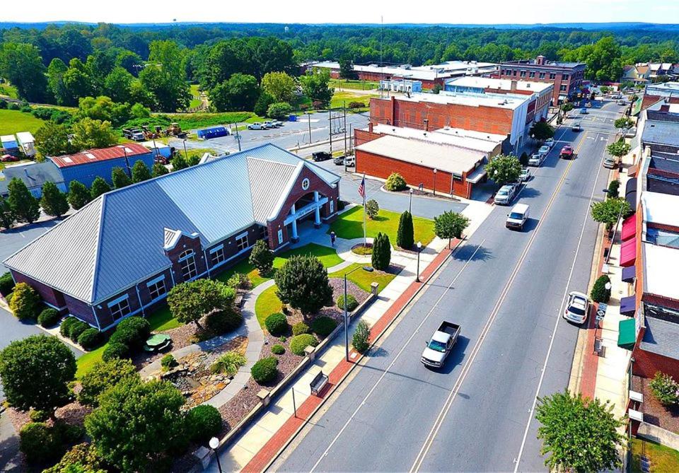 Roadway Inn Troy