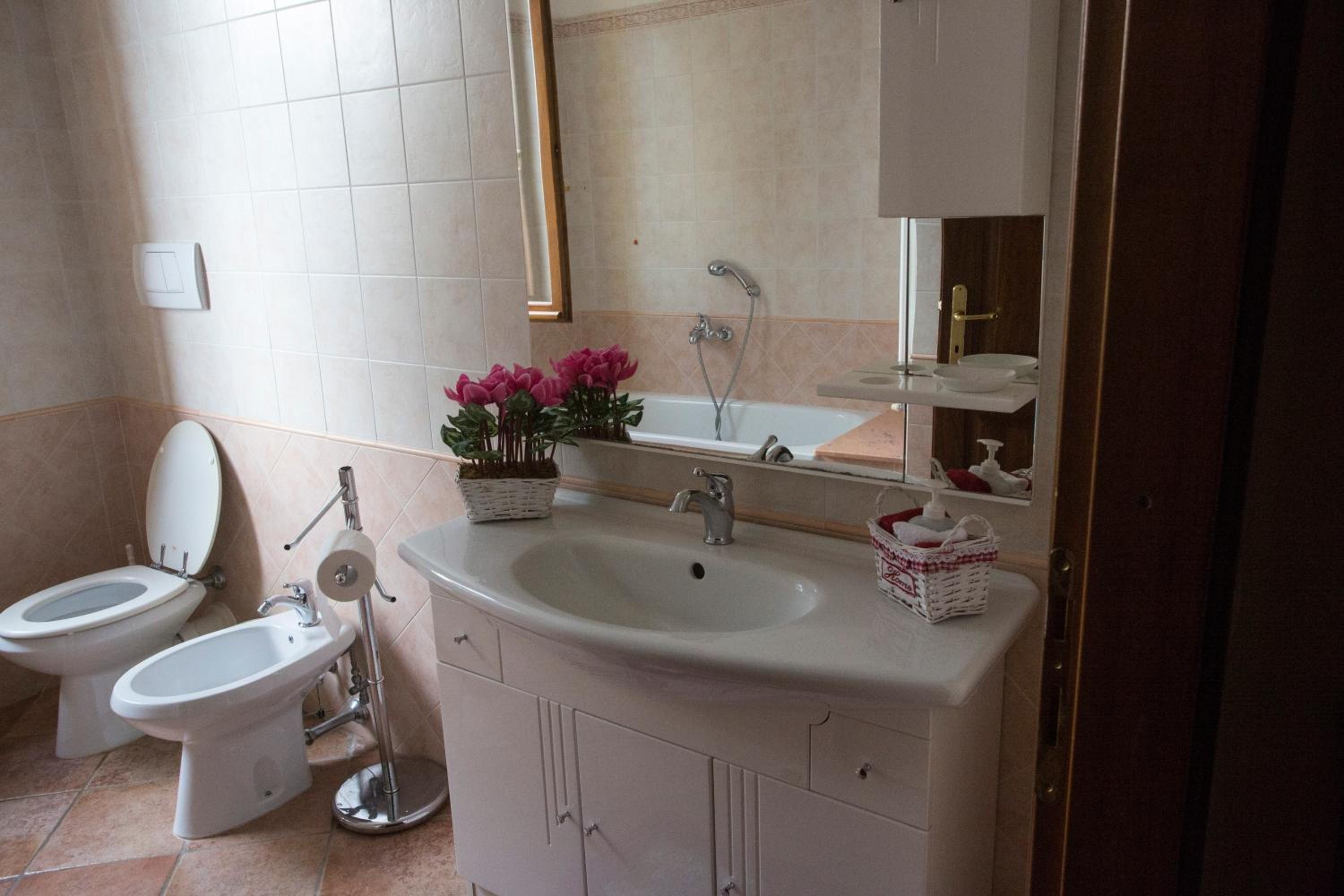 Cortona Vacations - La Maesta Tuscan Sun - Property Image 24