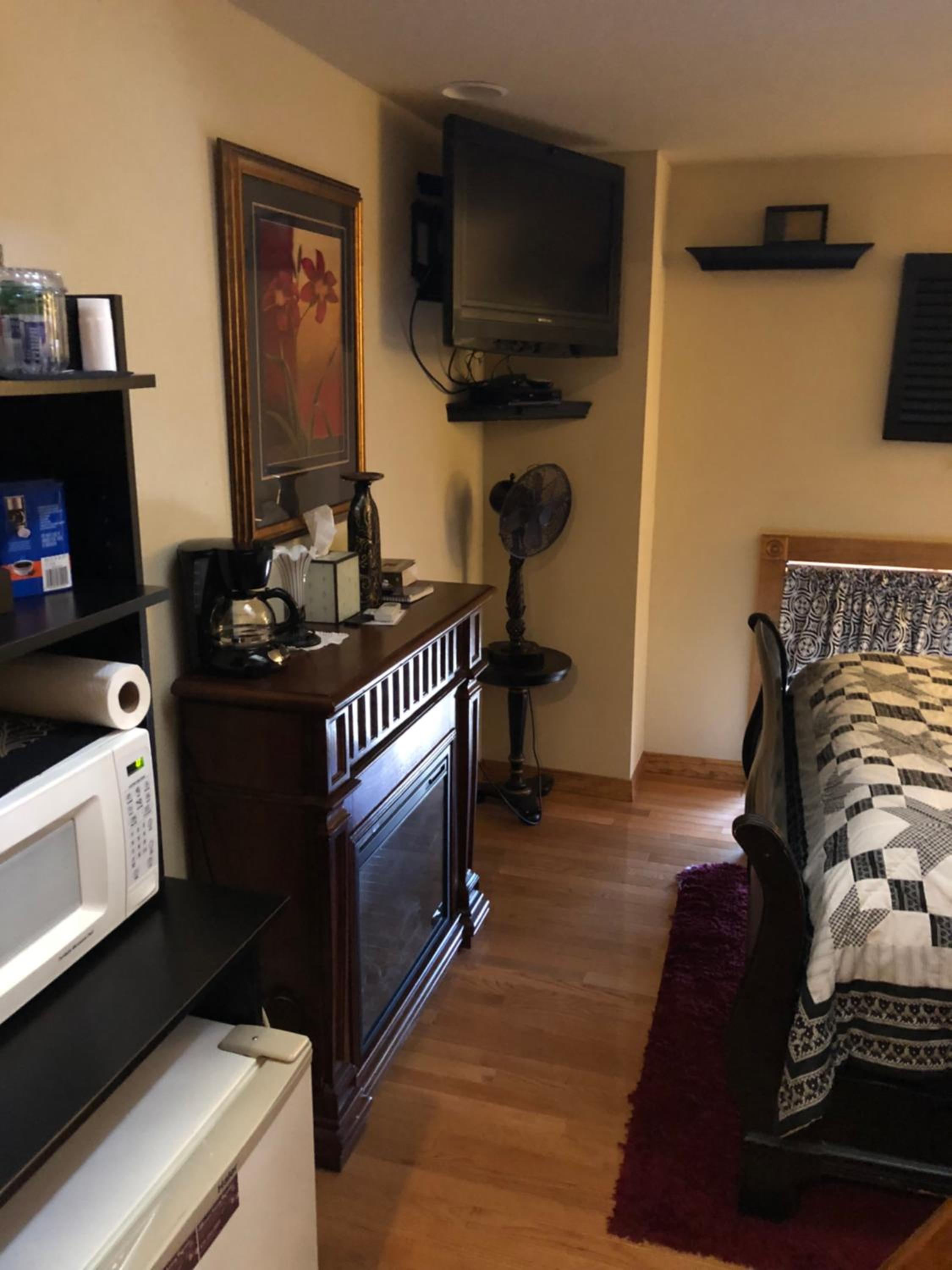 All Seasons Inn