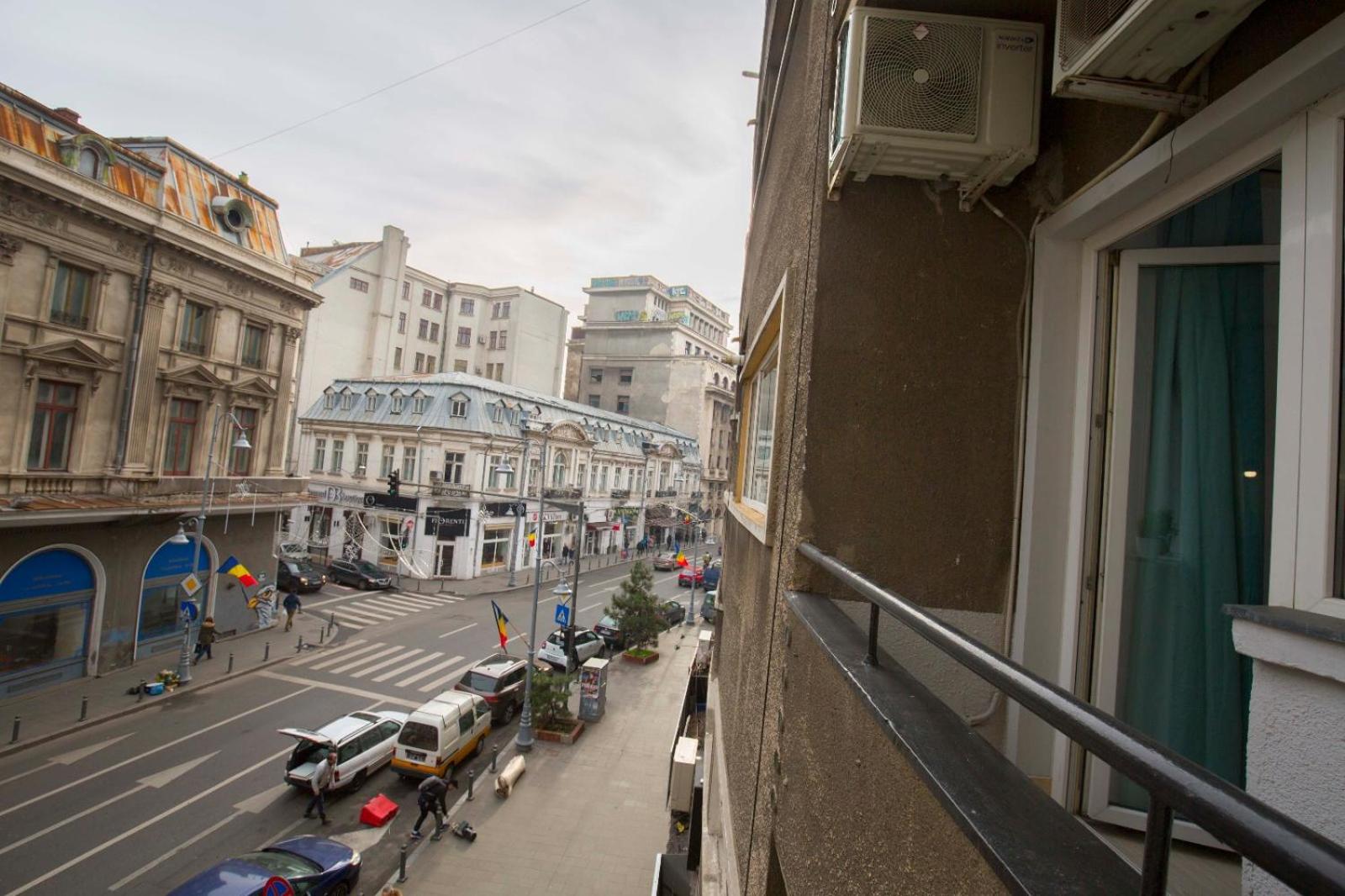 Ideal Apartment
