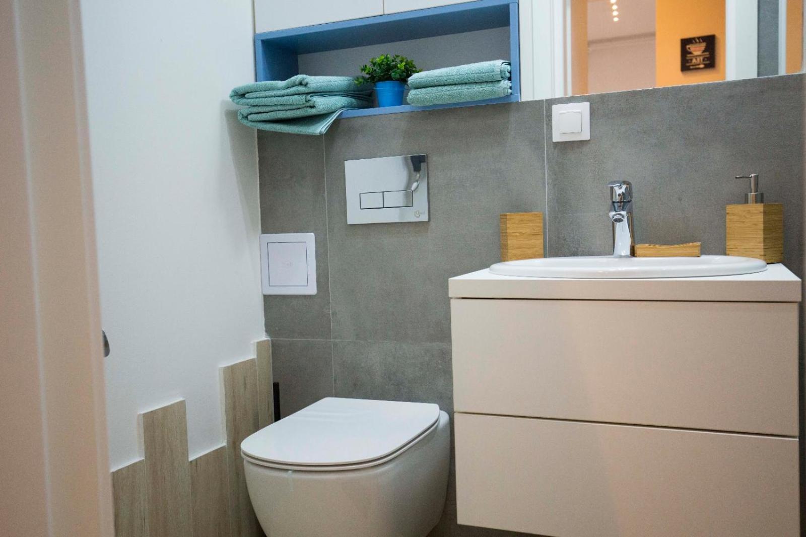 Ideal Apartment