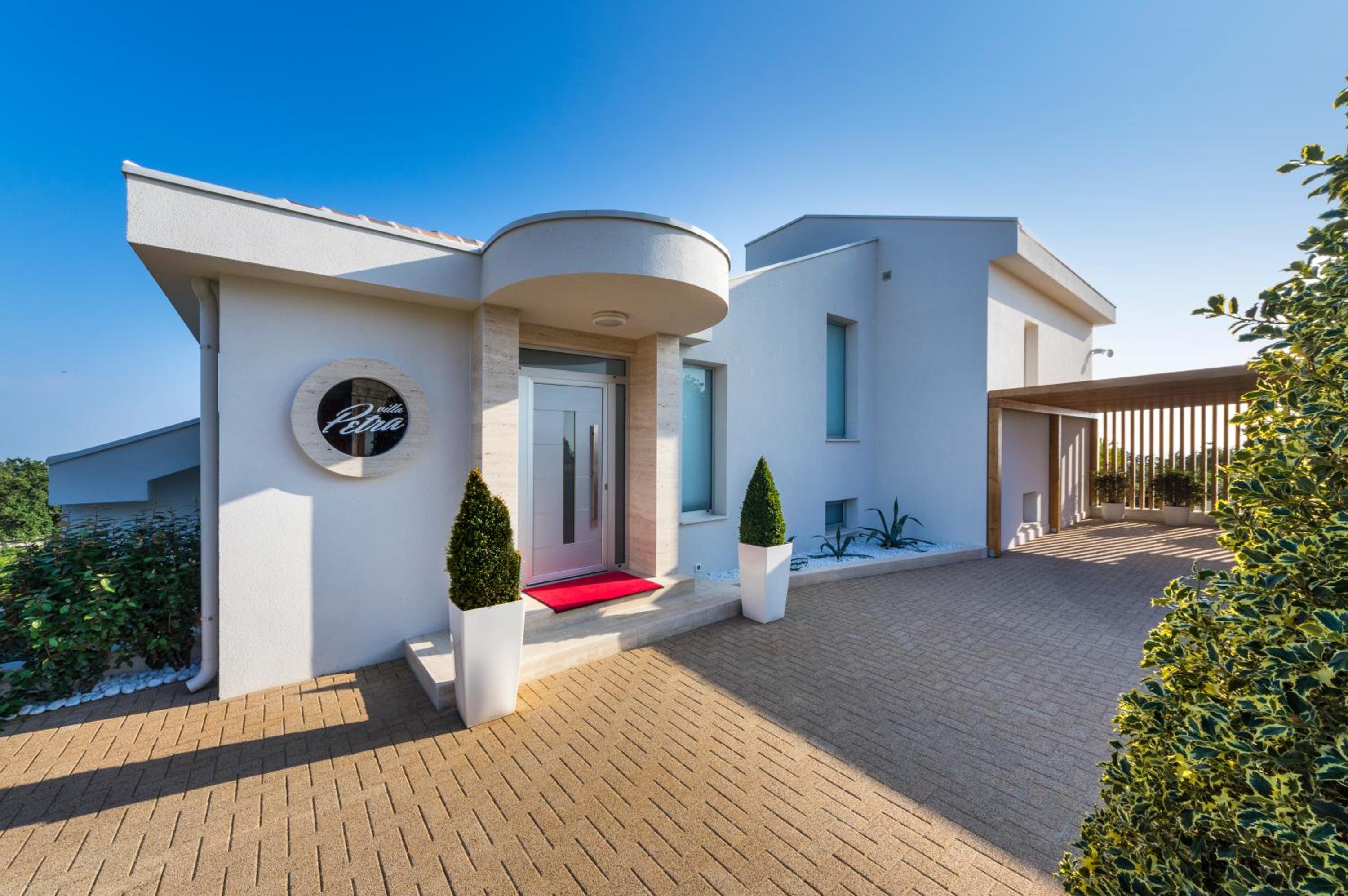 Villa Petra, Luxury Villa & Private Yacht Experience near Zrće Beach, Pag view 2