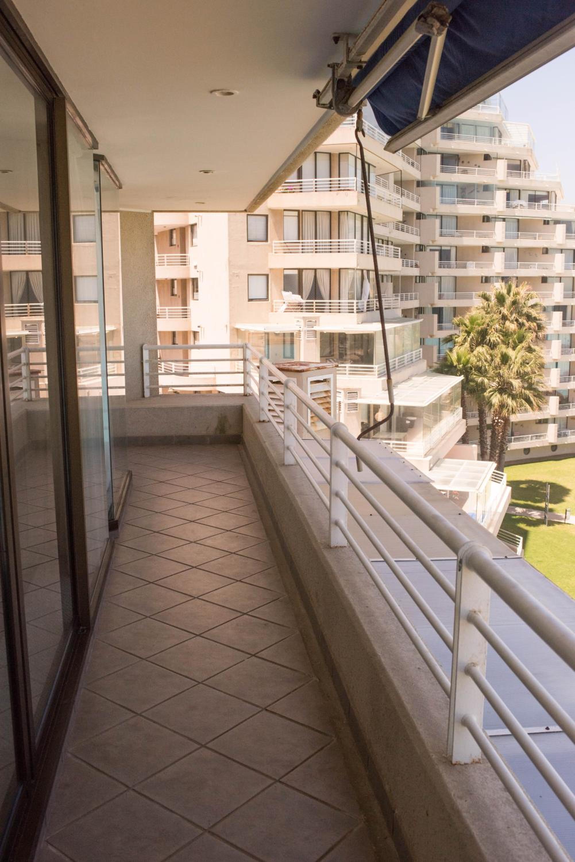 Departamento Grande en San Alfonso del Mar 4D 3B 2EST view 4