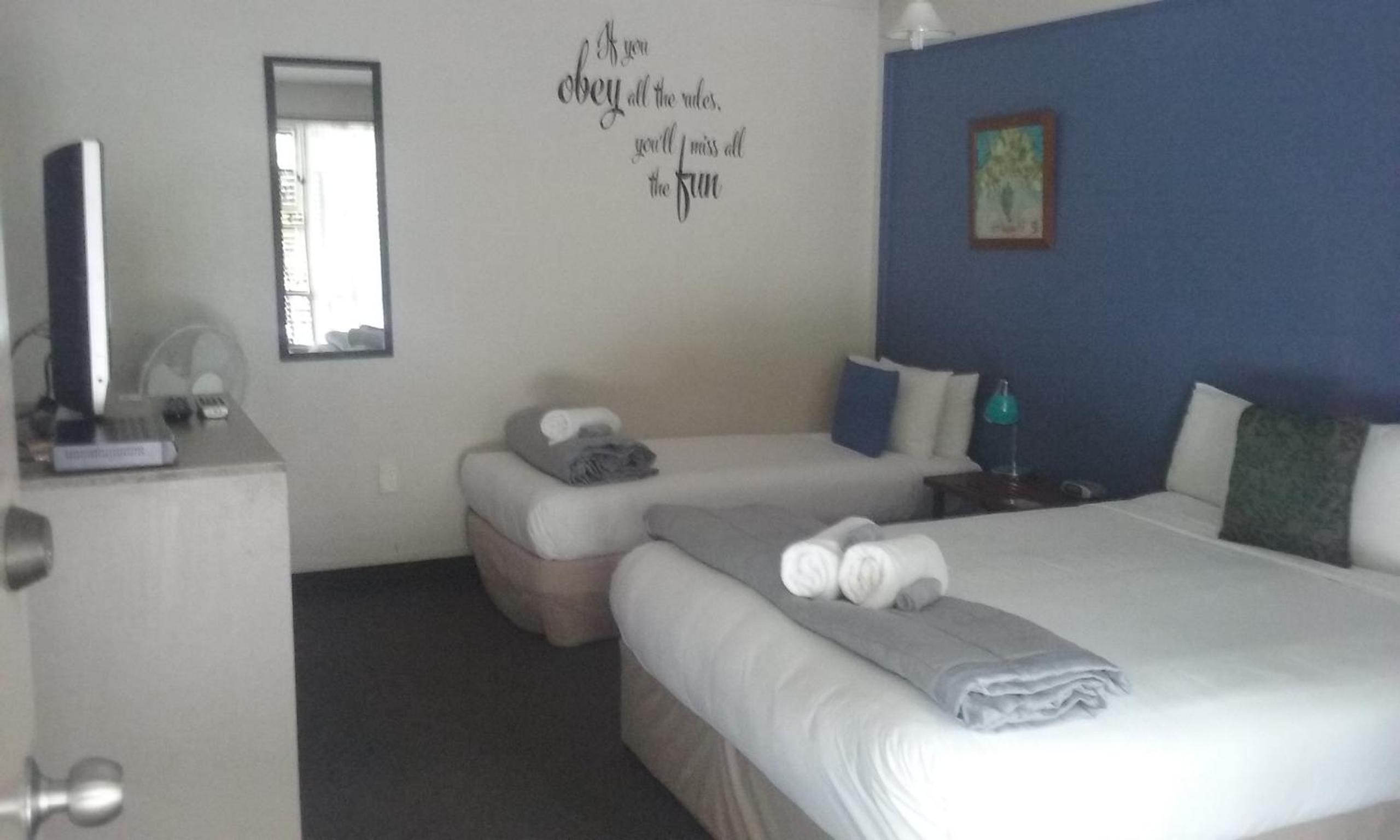 Woodlands Motel
