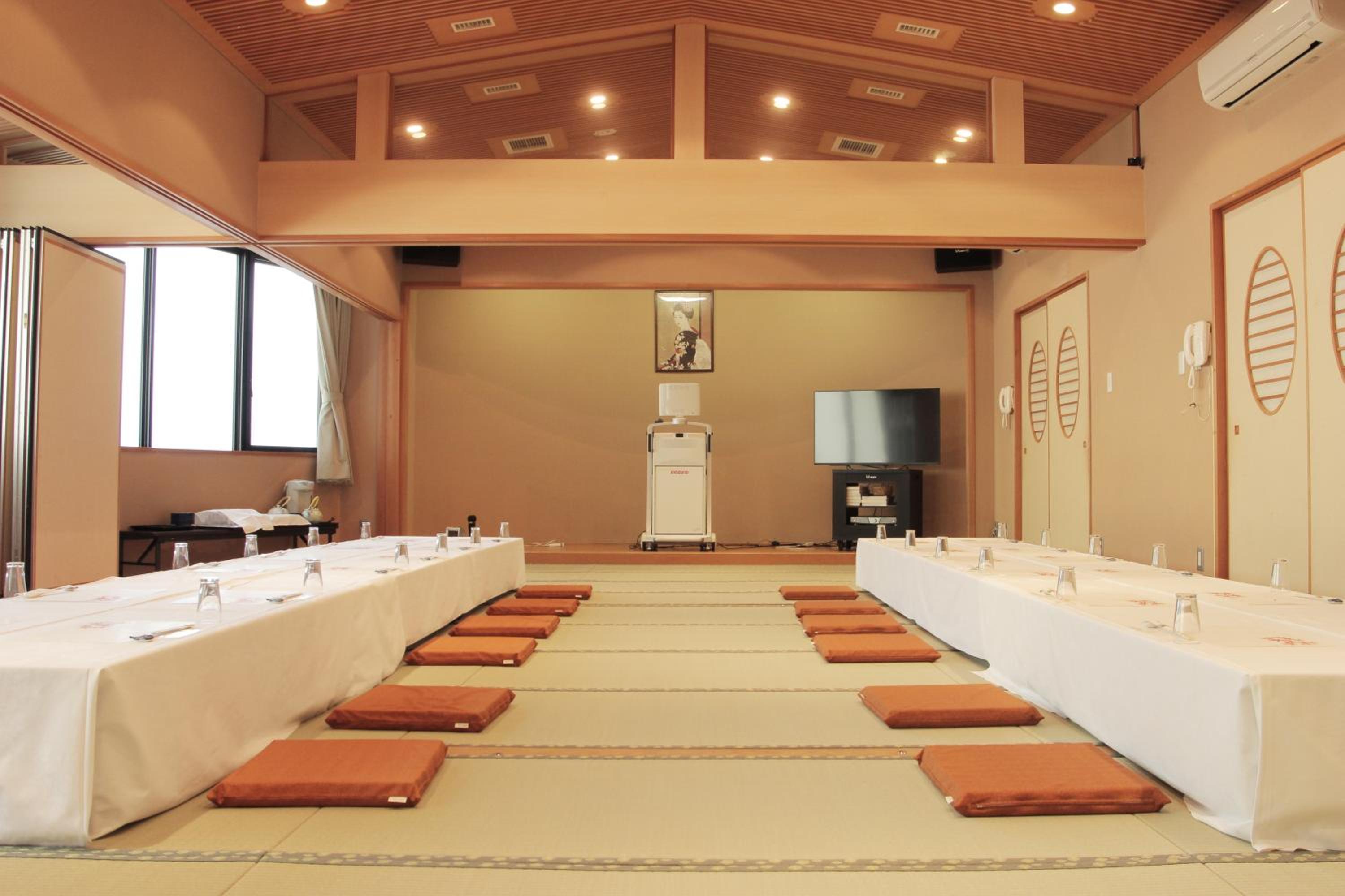 meeting & event spaces