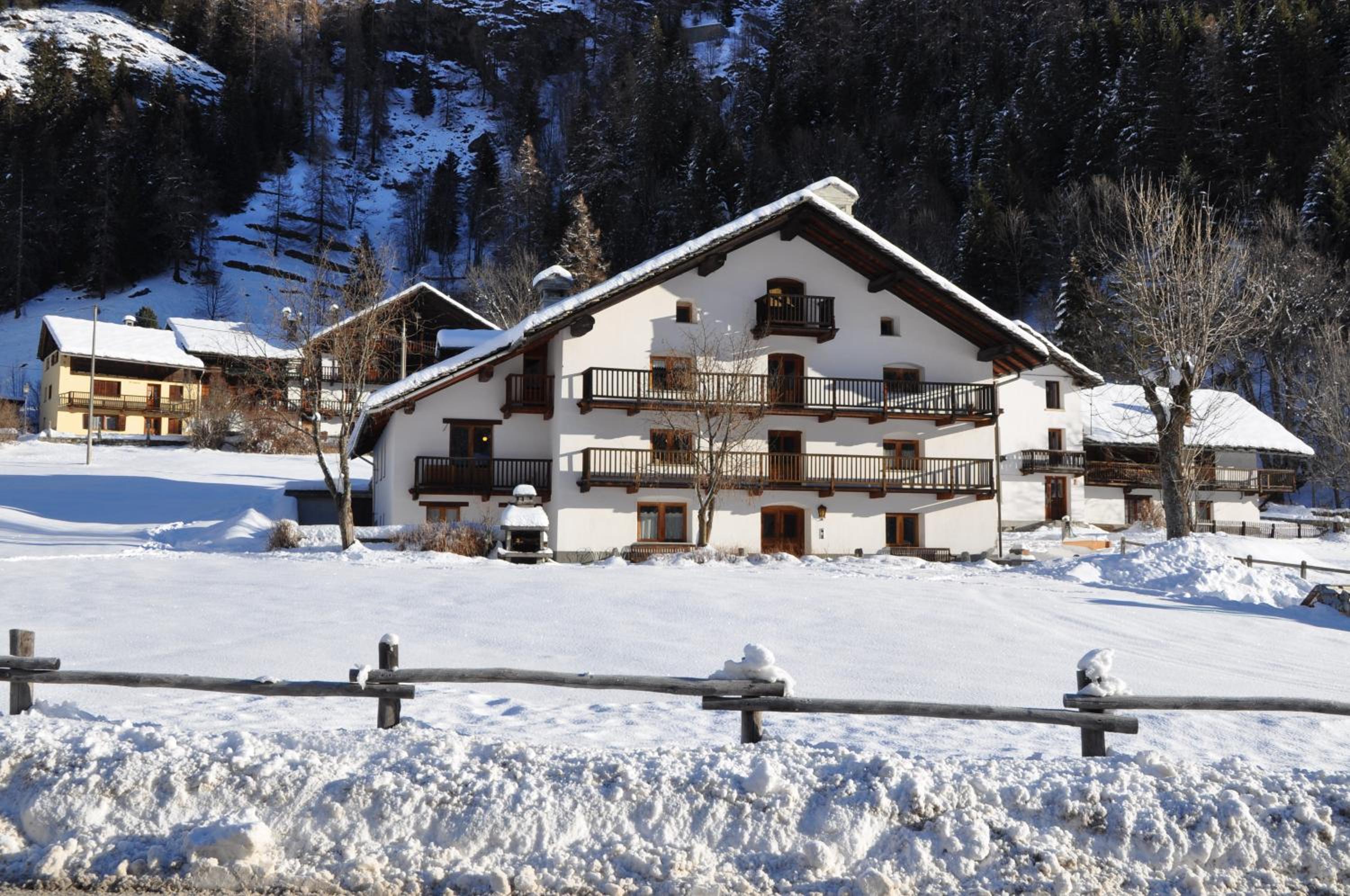 Flora Alpina apartments-Residenza Verdebjo view 4