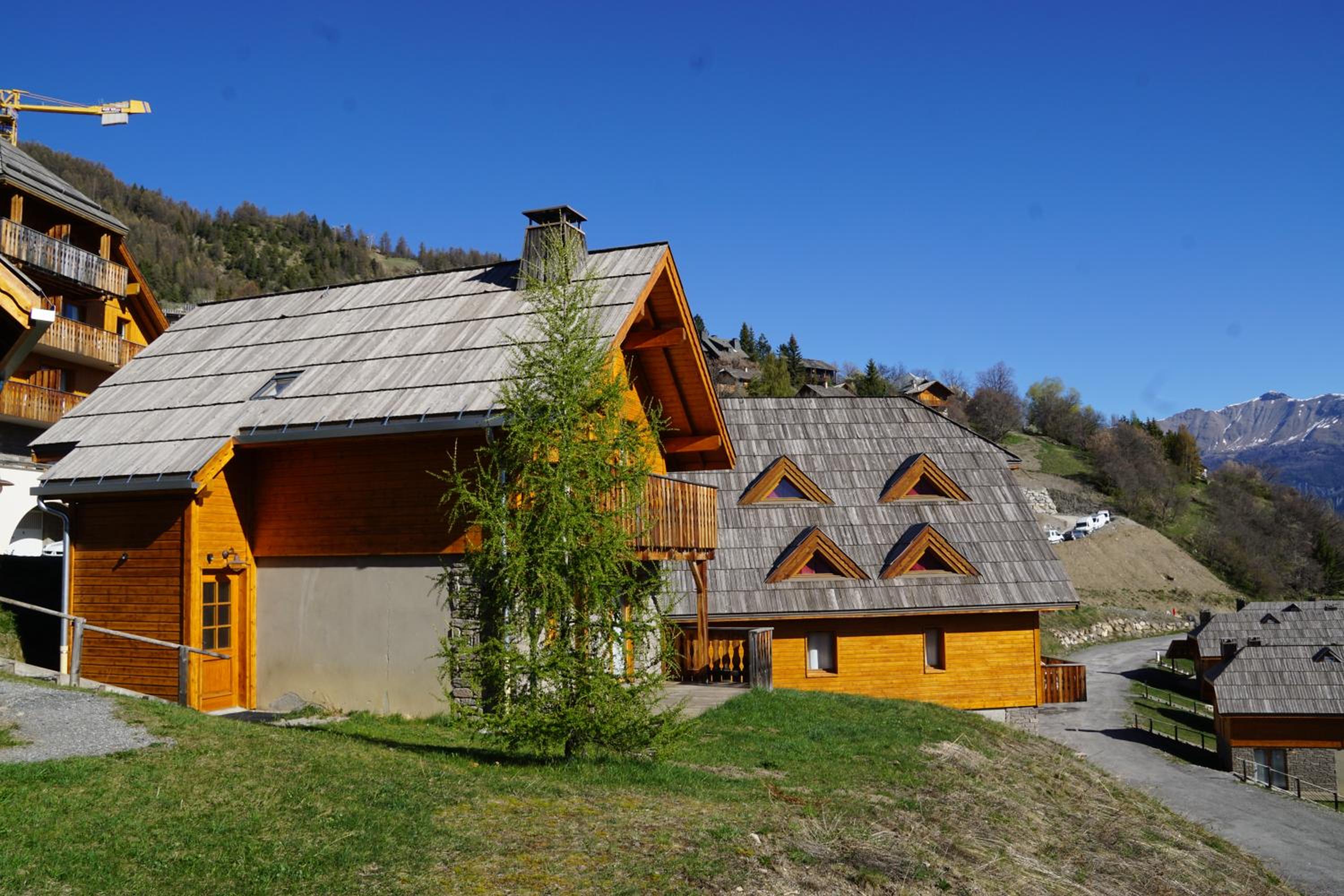 Photo 10