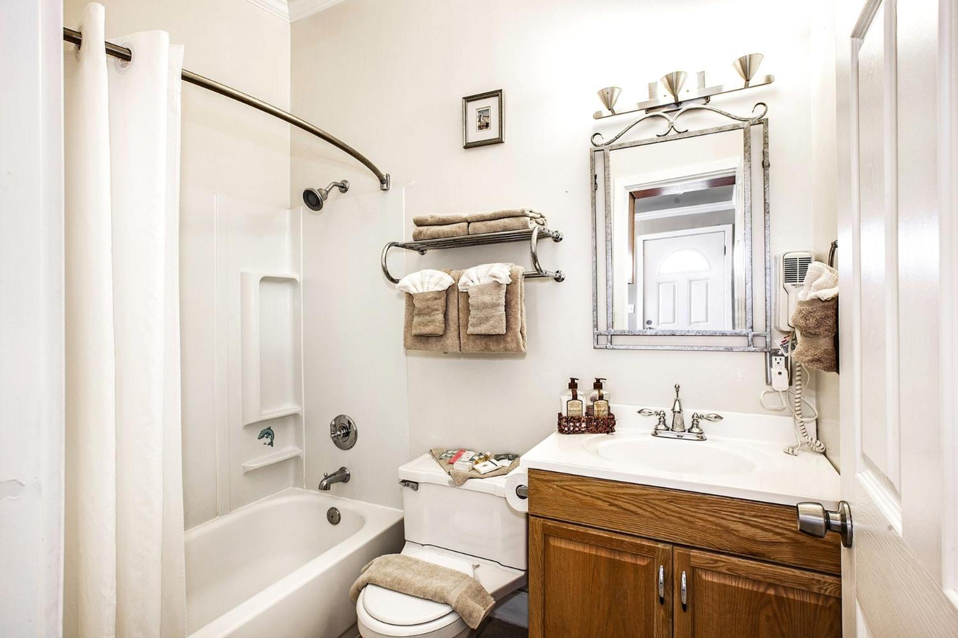 Beachwood Condos & Resort