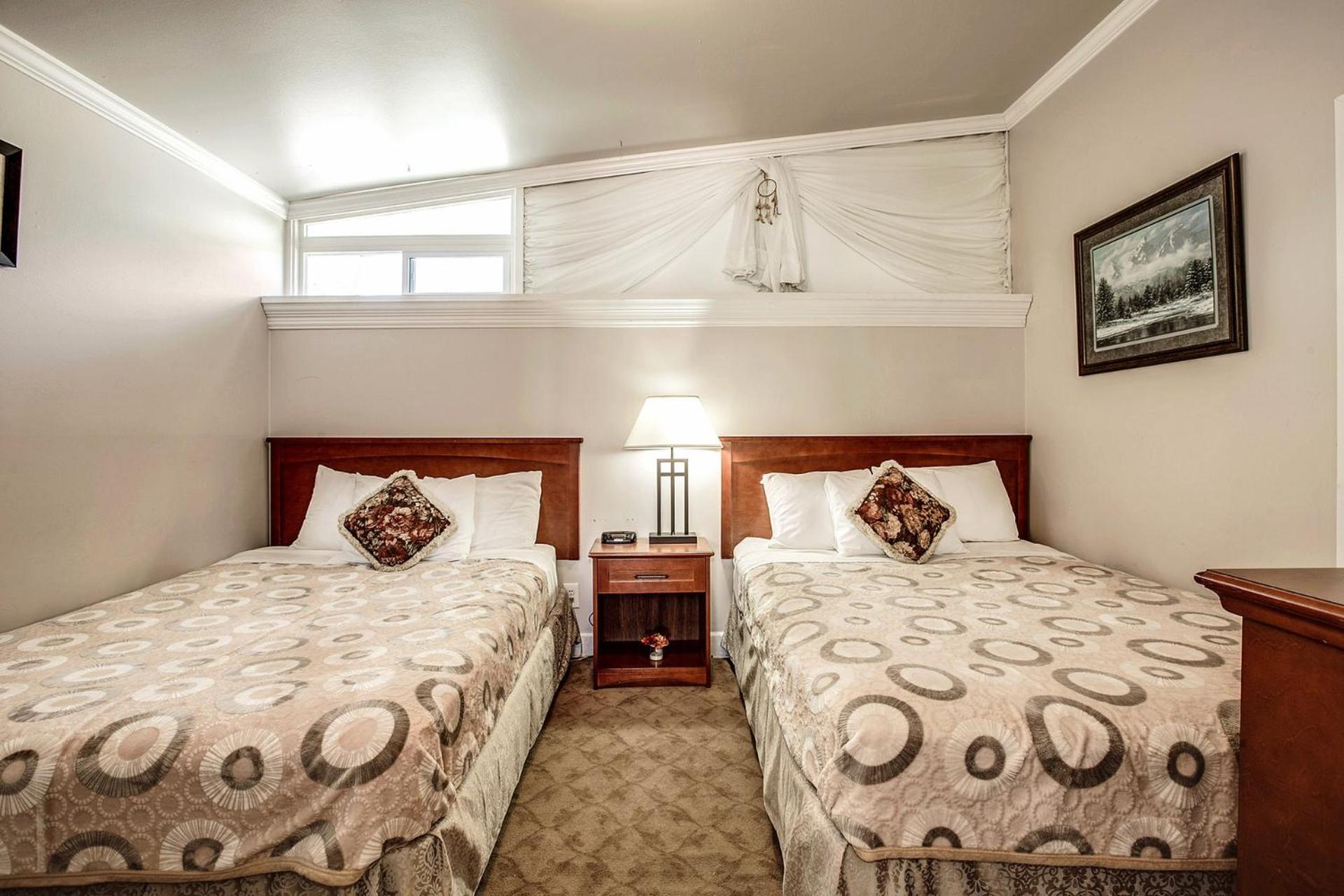 Beachwood Condos & Resort