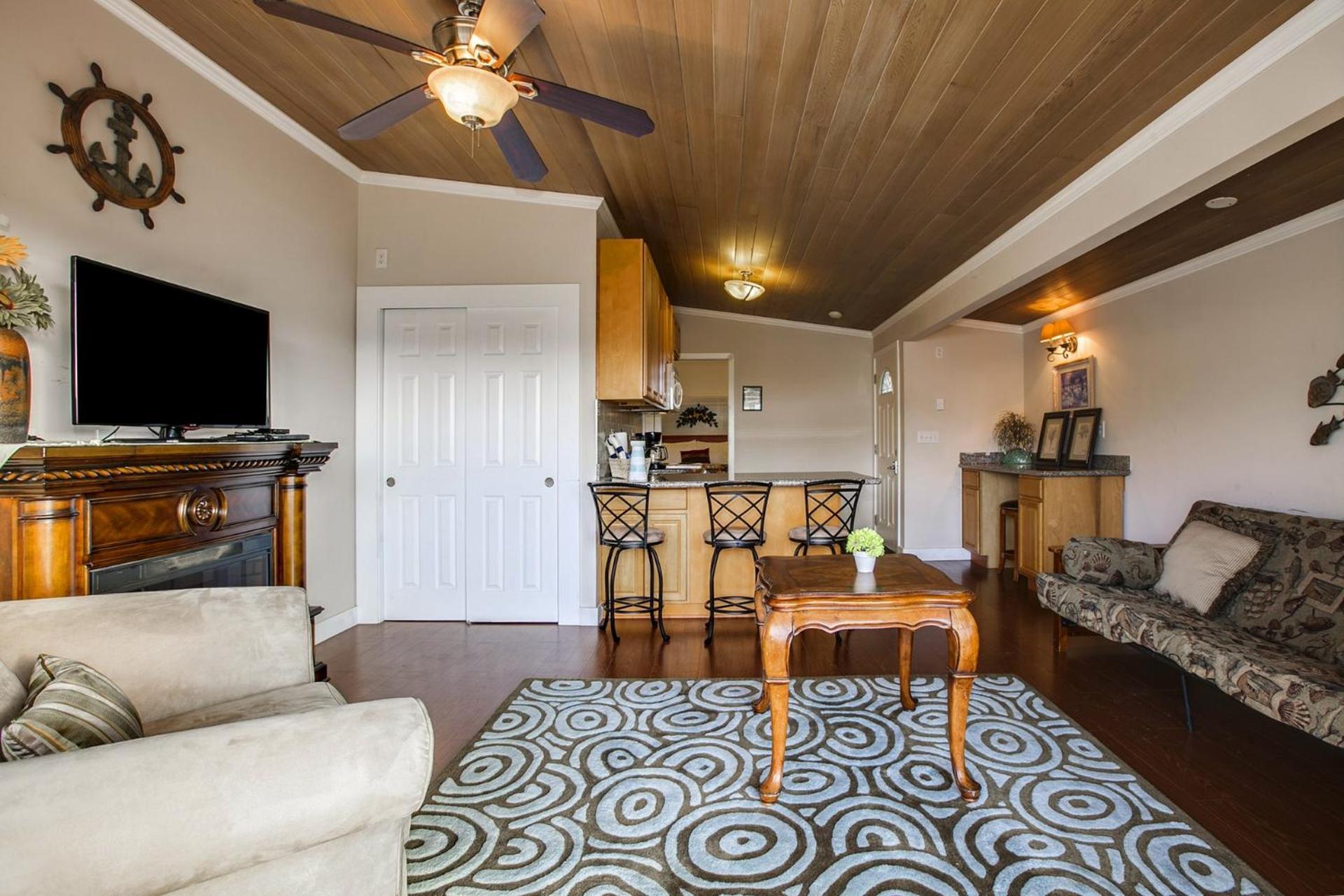 Beachwood Condos & Resort